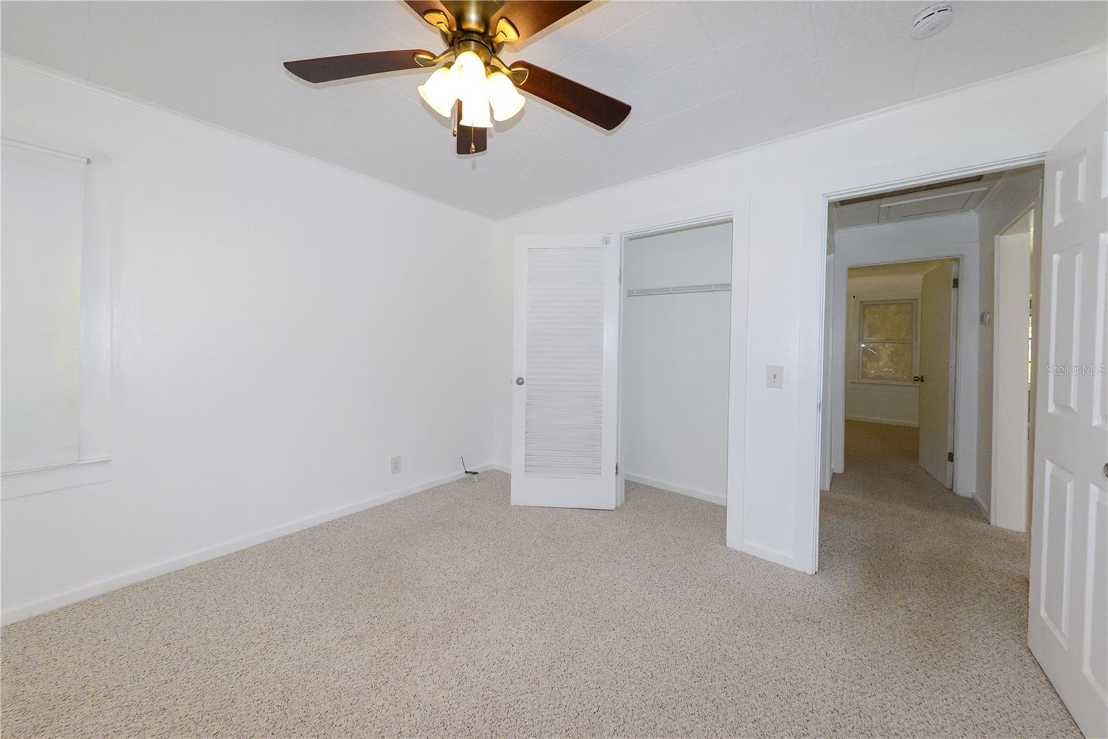 Image 22 of 36 For 3510 Riverside Drive