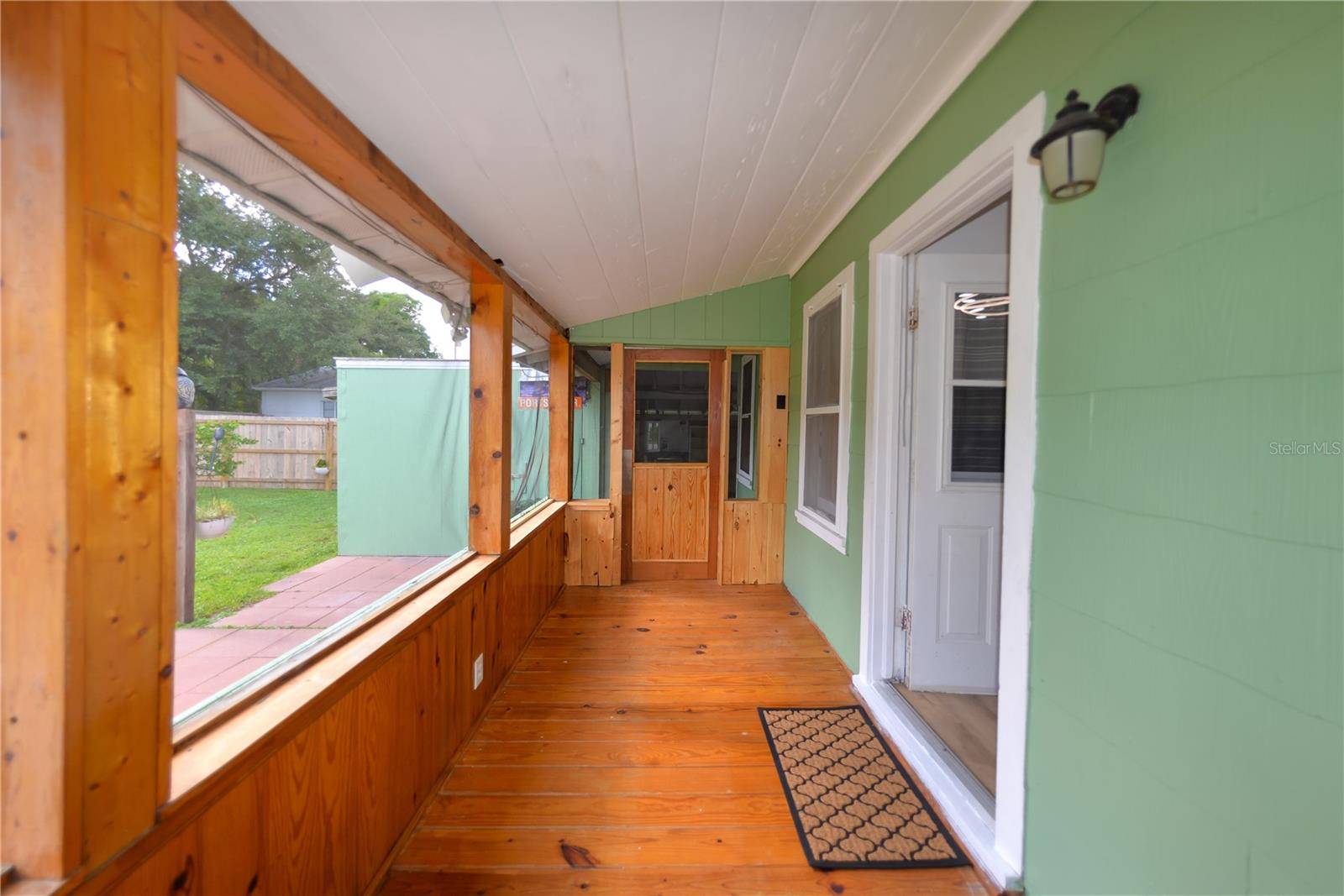 Image 25 of 36 For 3510 Riverside Drive