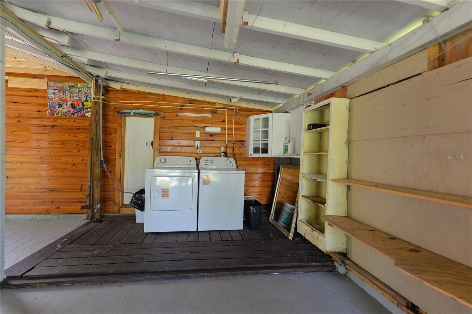 Image 29 of 36 For 3510 Riverside Drive