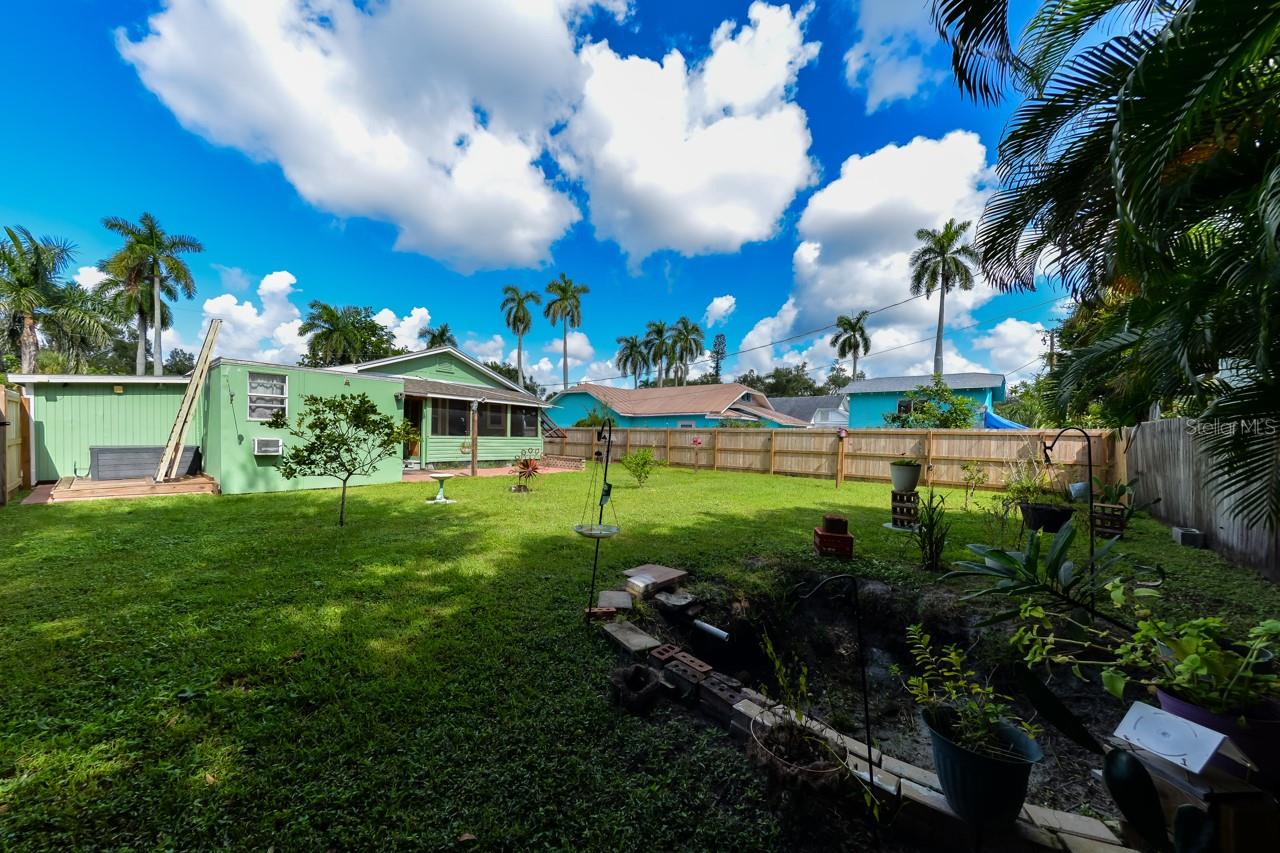 Image 33 of 36 For 3510 Riverside Drive