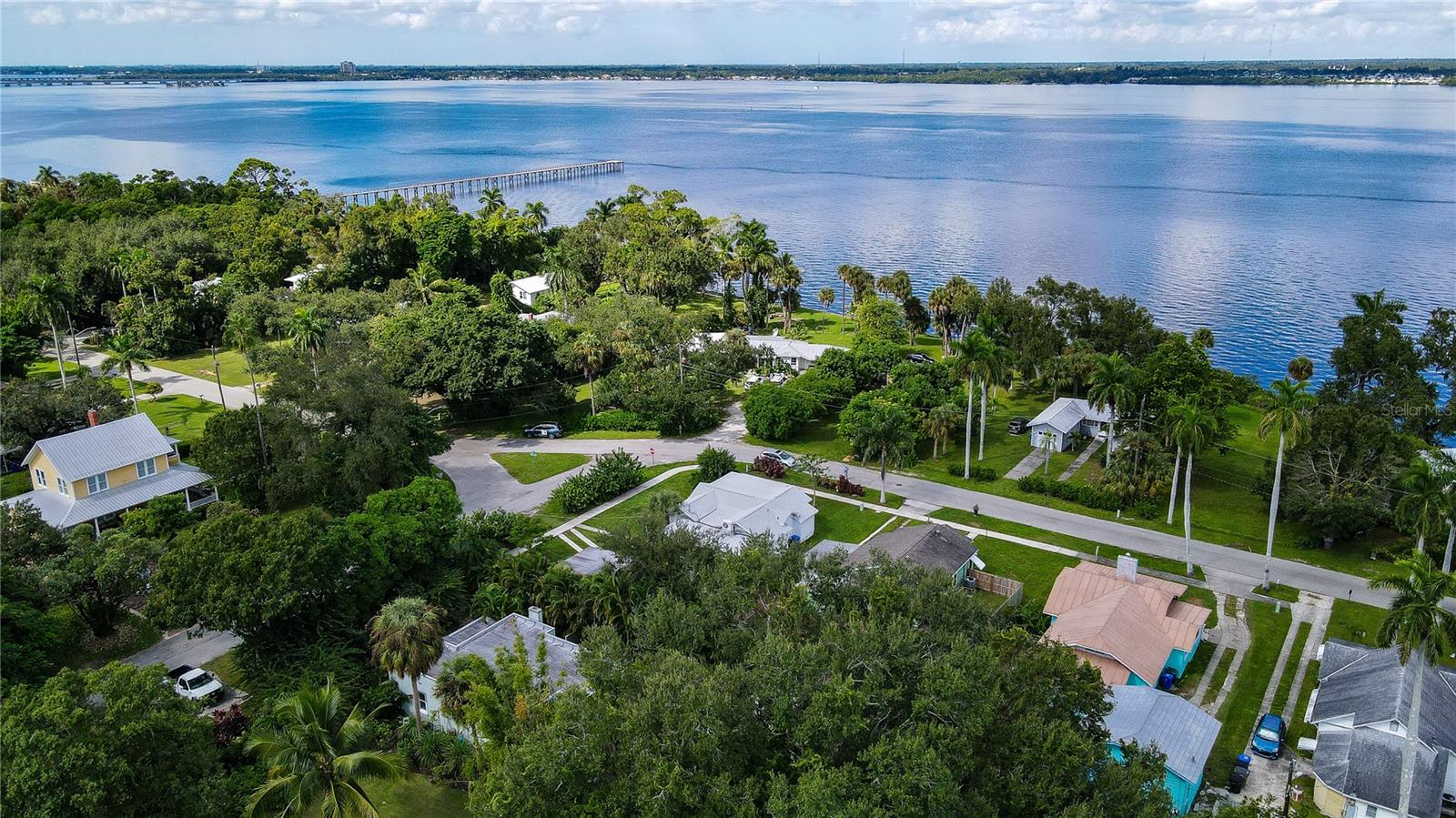 Image 35 of 36 For 3510 Riverside Drive