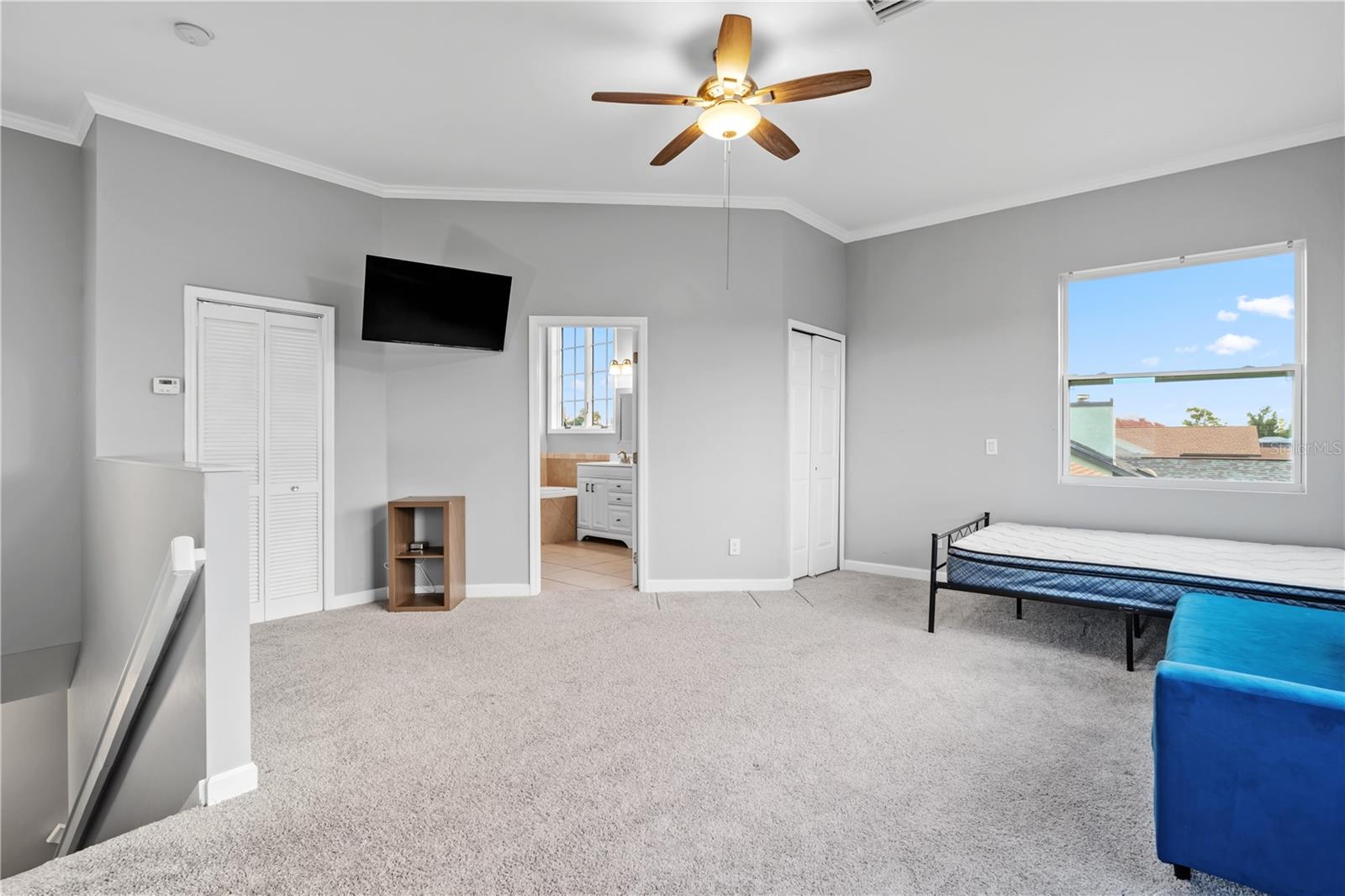 Image 34 of 52 For 1705 15th Avenue