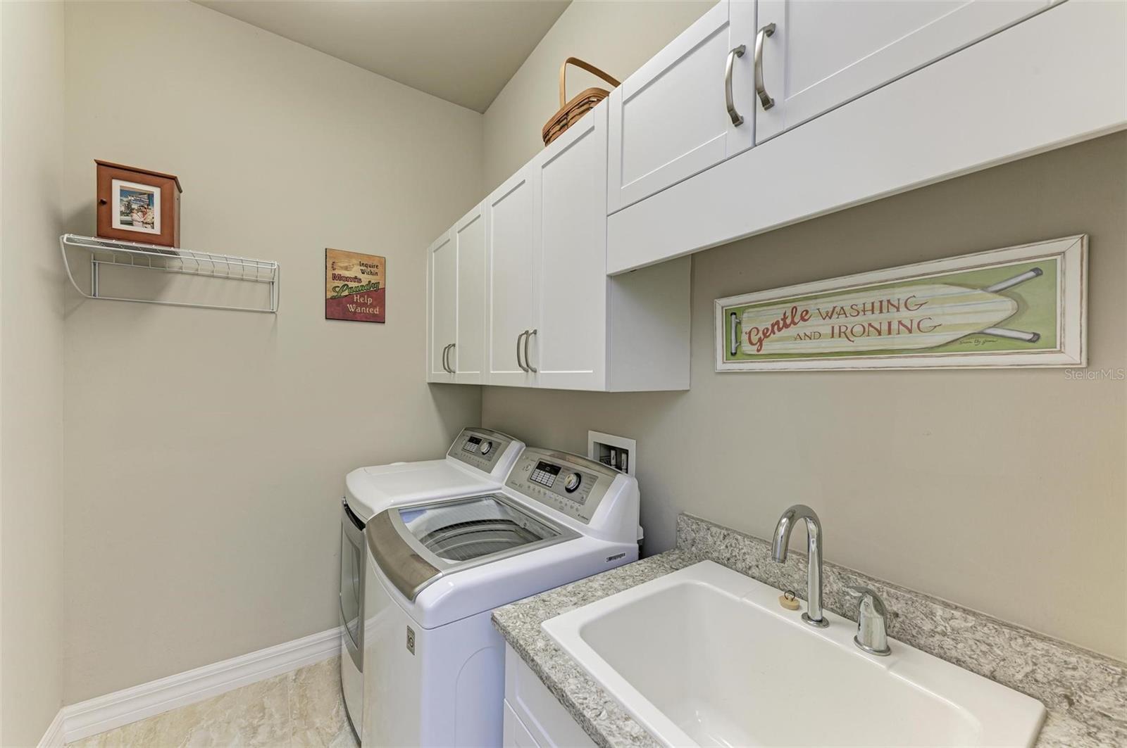 Image 44 of 58 For 3736 Bal Harbor Boulevard