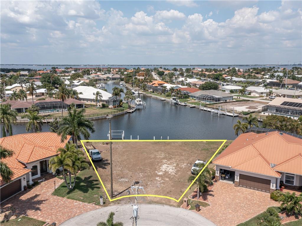 Image 3 of 11 For 100 Bayshore Court