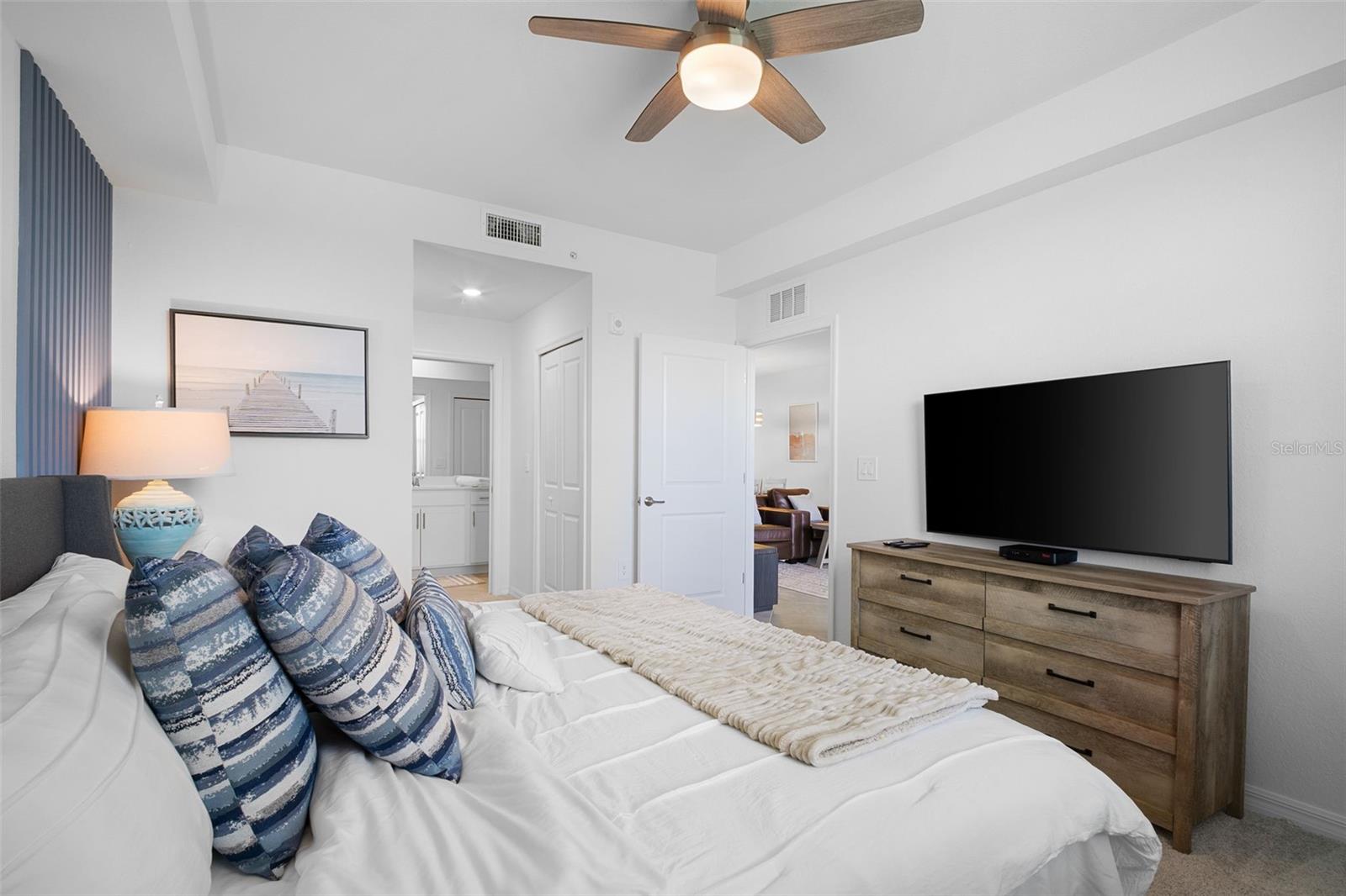 Image 22 of 49 For 12320 Wellen Golf Street 304
