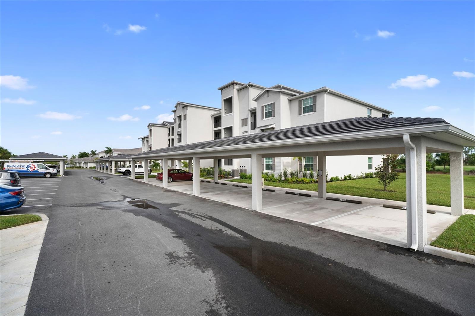 Image 38 of 49 For 12320 Wellen Golf Street 304