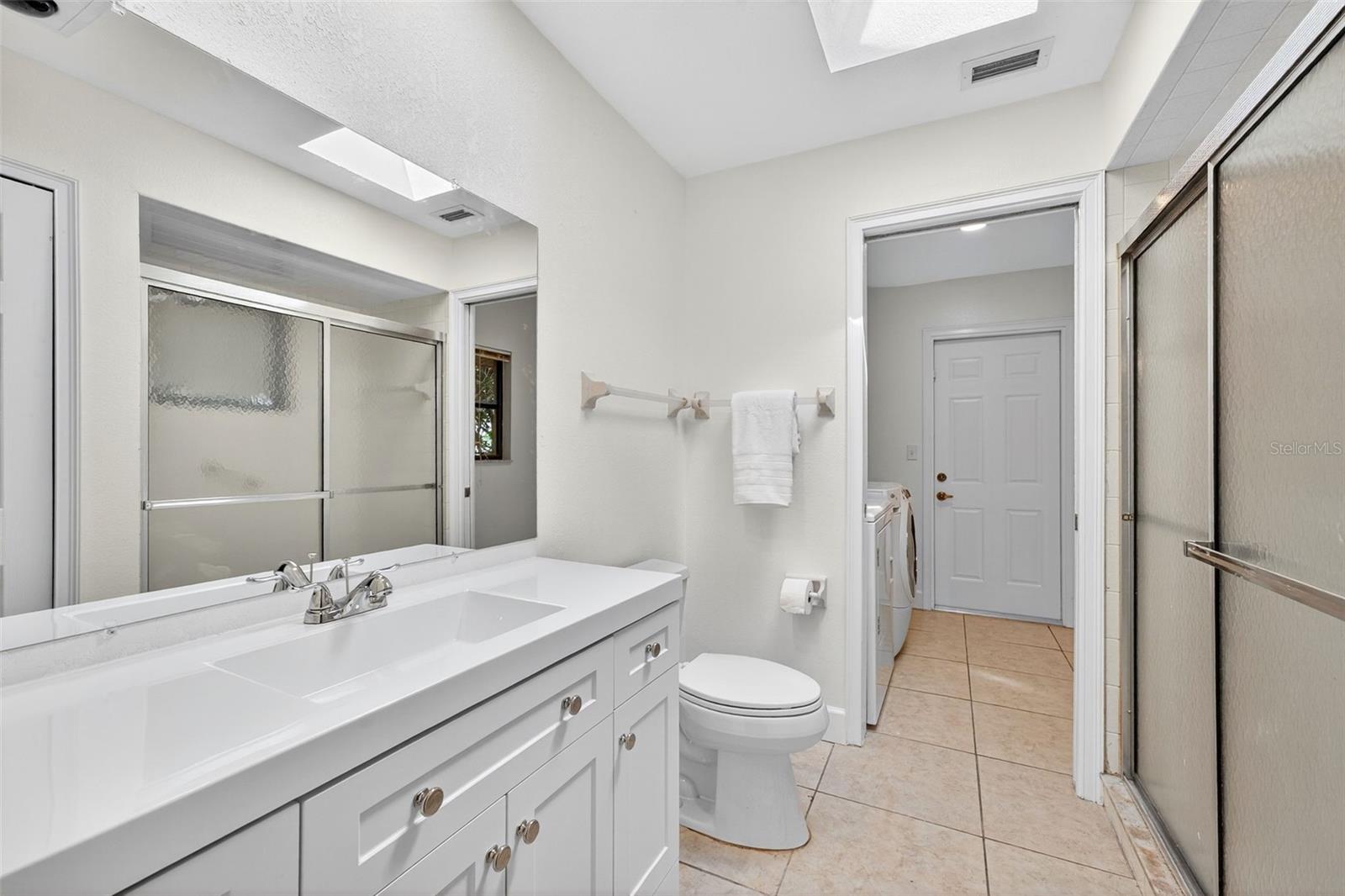 Image 27 of 51 For 23263 Bark Avenue