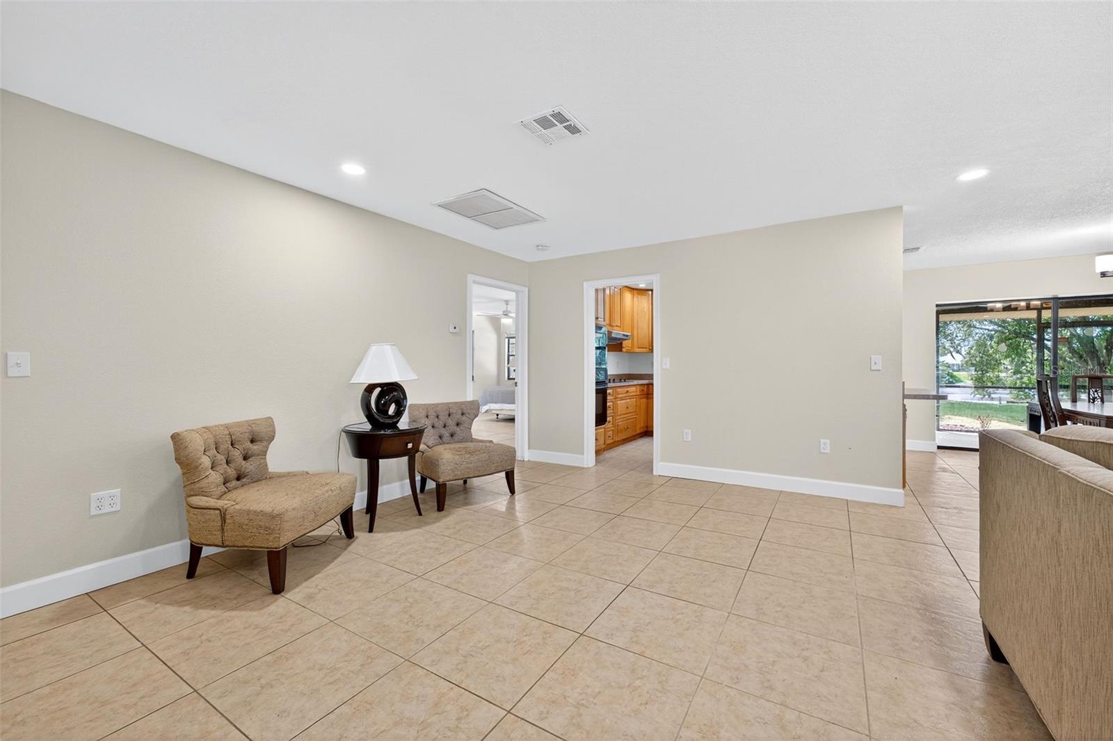 Image 7 of 51 For 23263 Bark Avenue