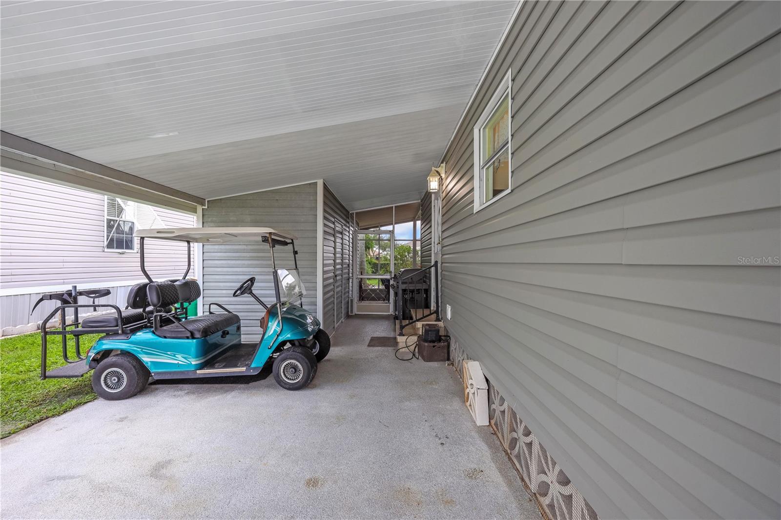 Image 4 of 97 For 2100 Kings Highway 721