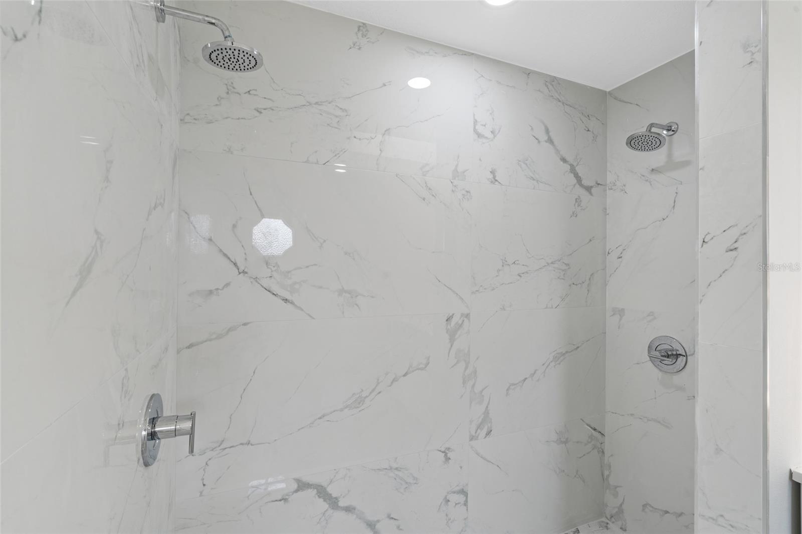 Image 23 of 42 For 22457 Oceanside Avenue