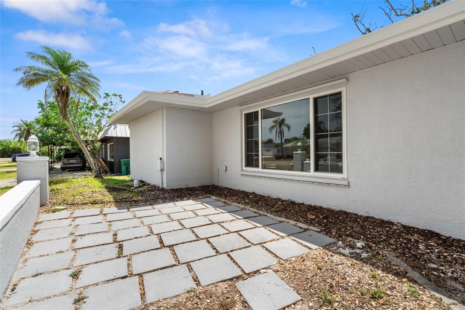 Image 5 of 42 For 22457 Oceanside Avenue