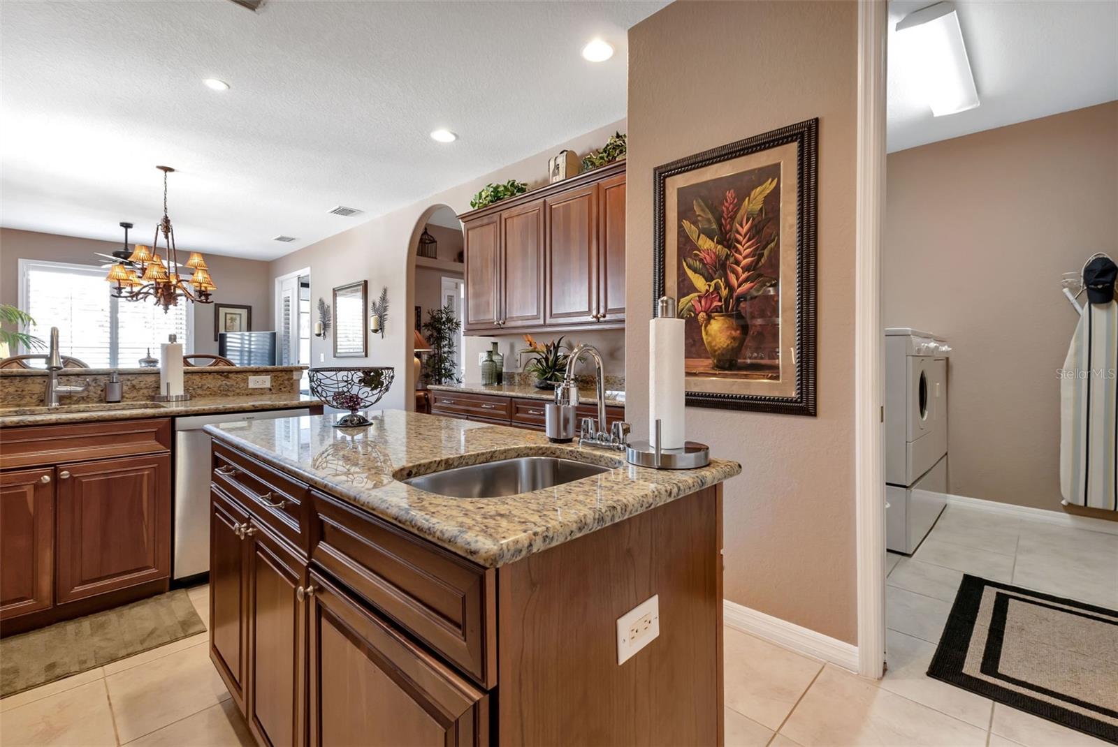 Image 13 of 50 For 24588 Buckingham Way