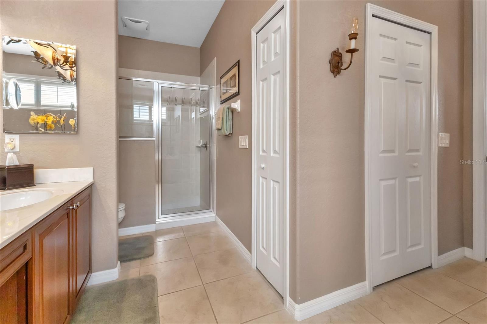 Image 23 of 50 For 24588 Buckingham Way
