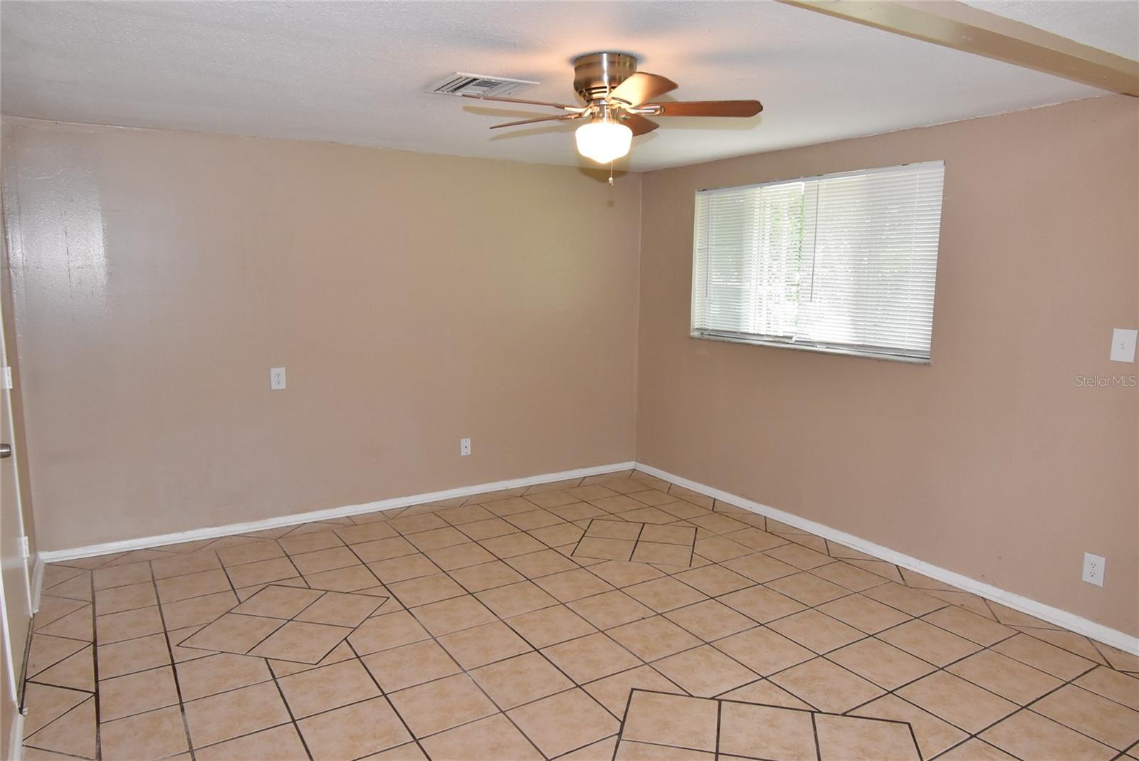 Image 4 of 25 For 7524 Galahad Road
