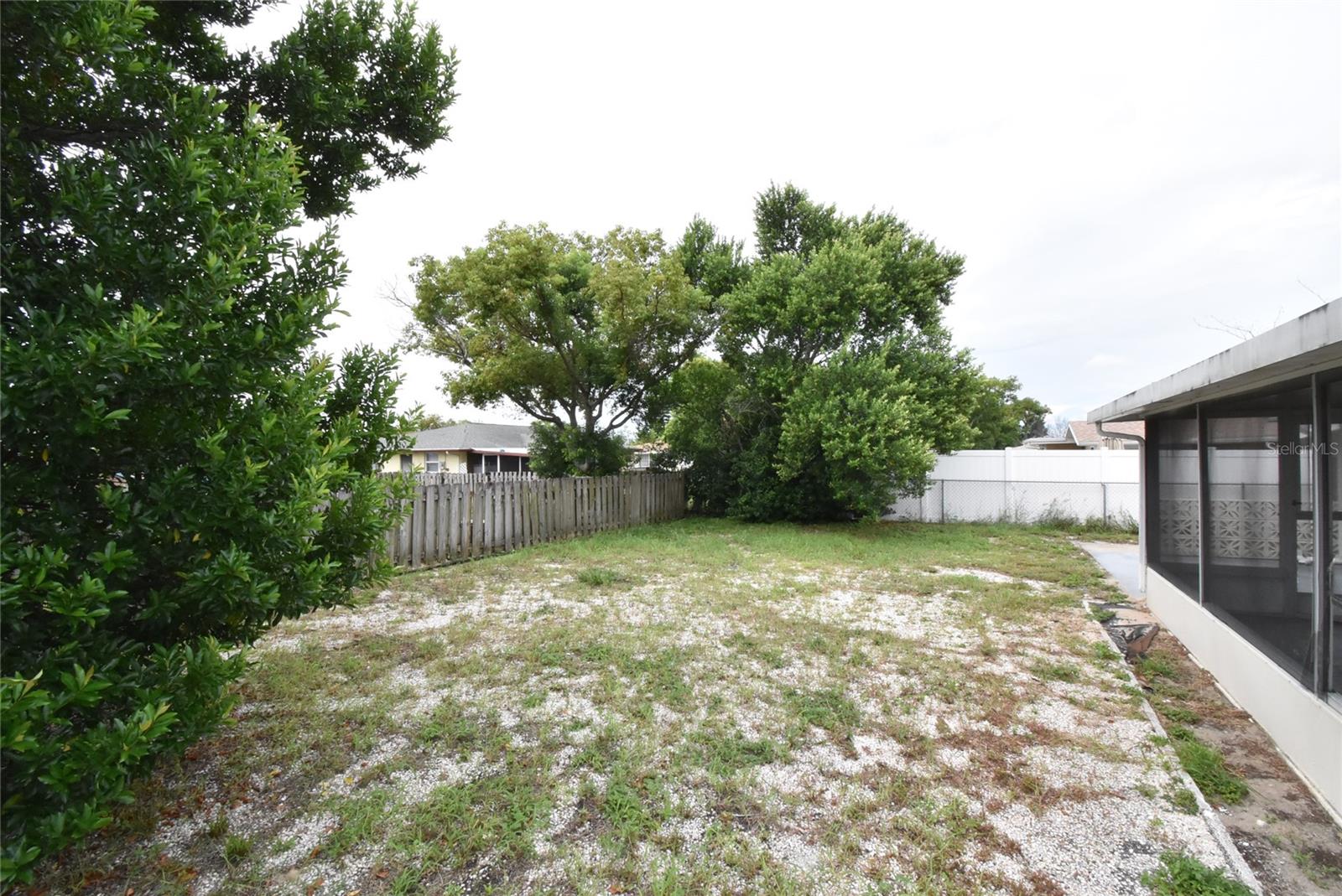 Image 24 of 29 For 7830 Jasmine Boulevard