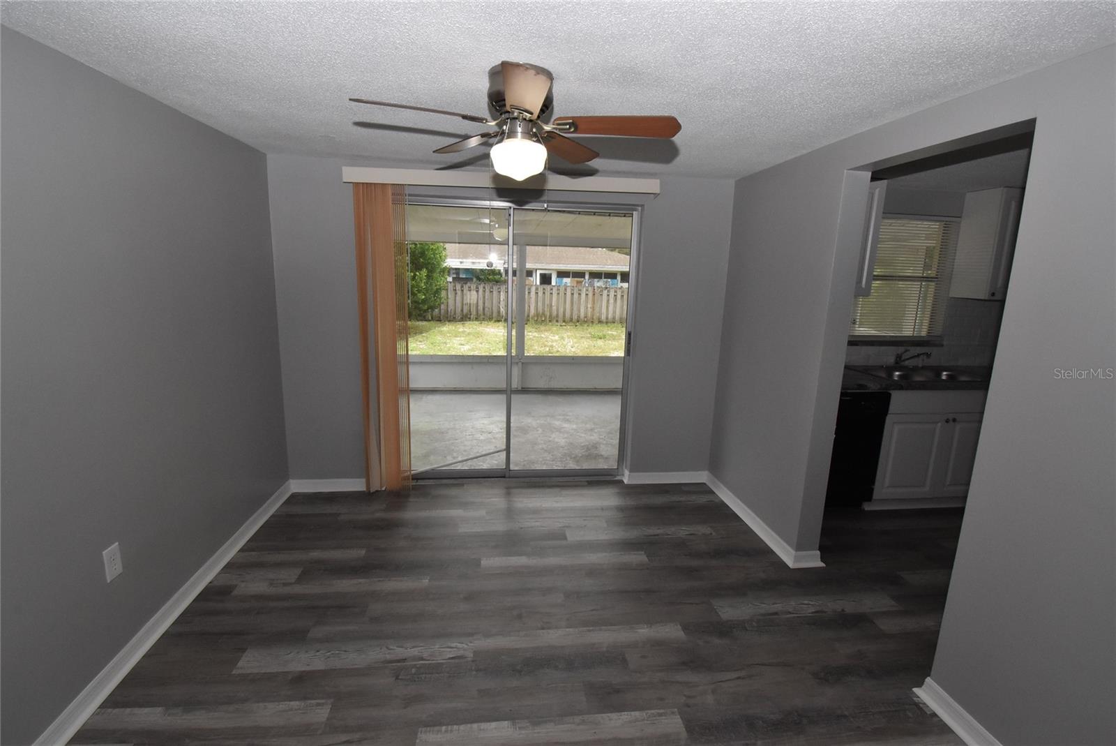 Image 6 of 29 For 7830 Jasmine Boulevard