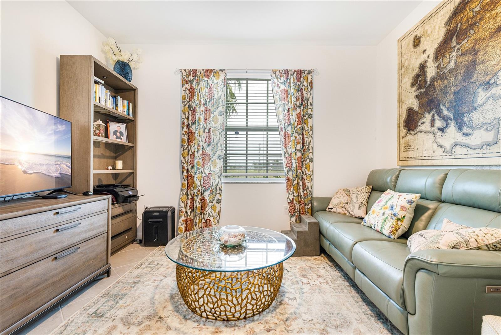 Image 14 of 32 For 17424 Muscat Lane