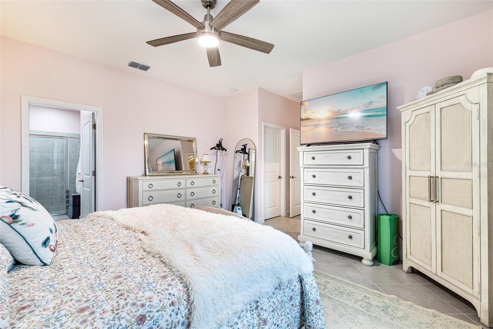 Image 18 of 32 For 17424 Muscat Lane