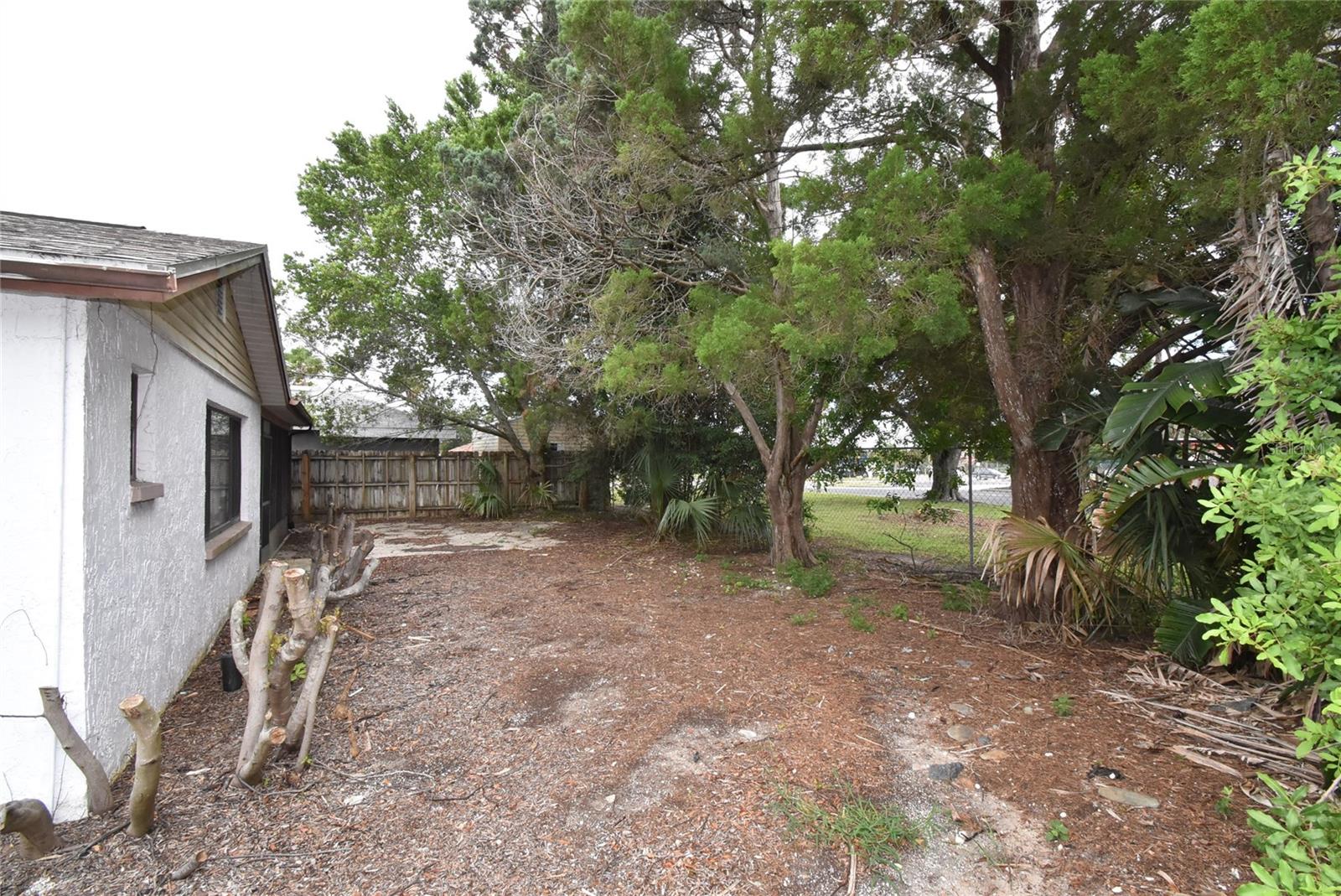 Image 11 of 19 For 7615 Karen Drive