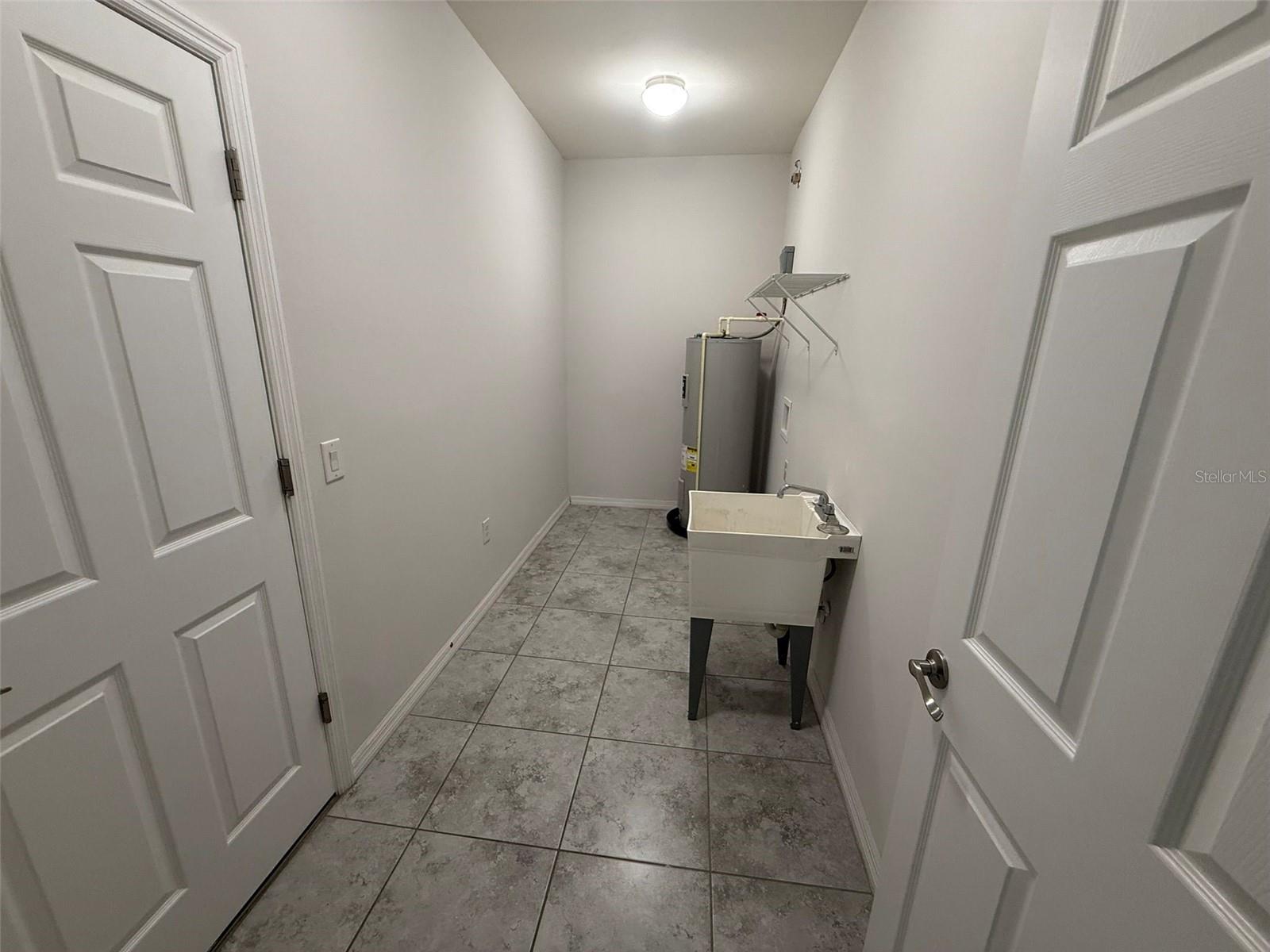 Image 19 of 22 For 24484 Zephyr Court