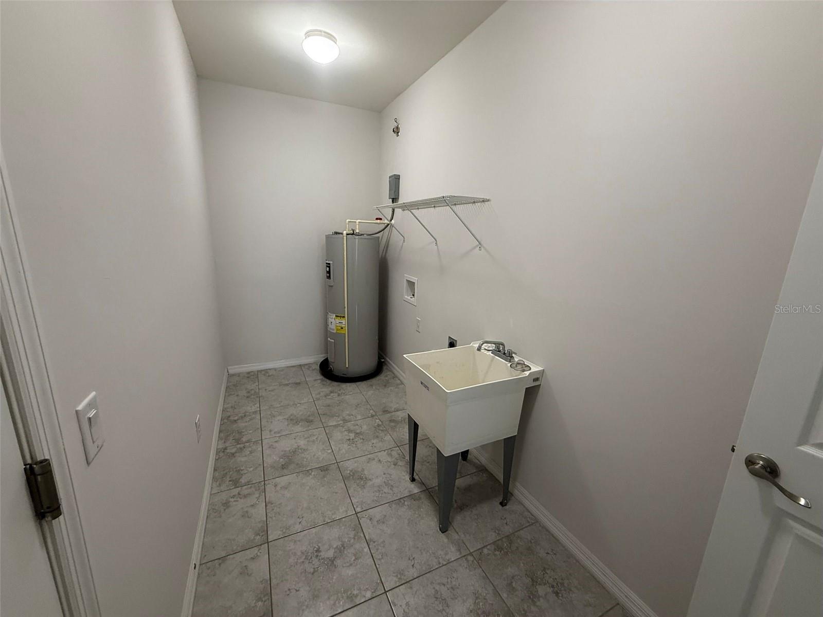 Image 20 of 22 For 24484 Zephyr Court