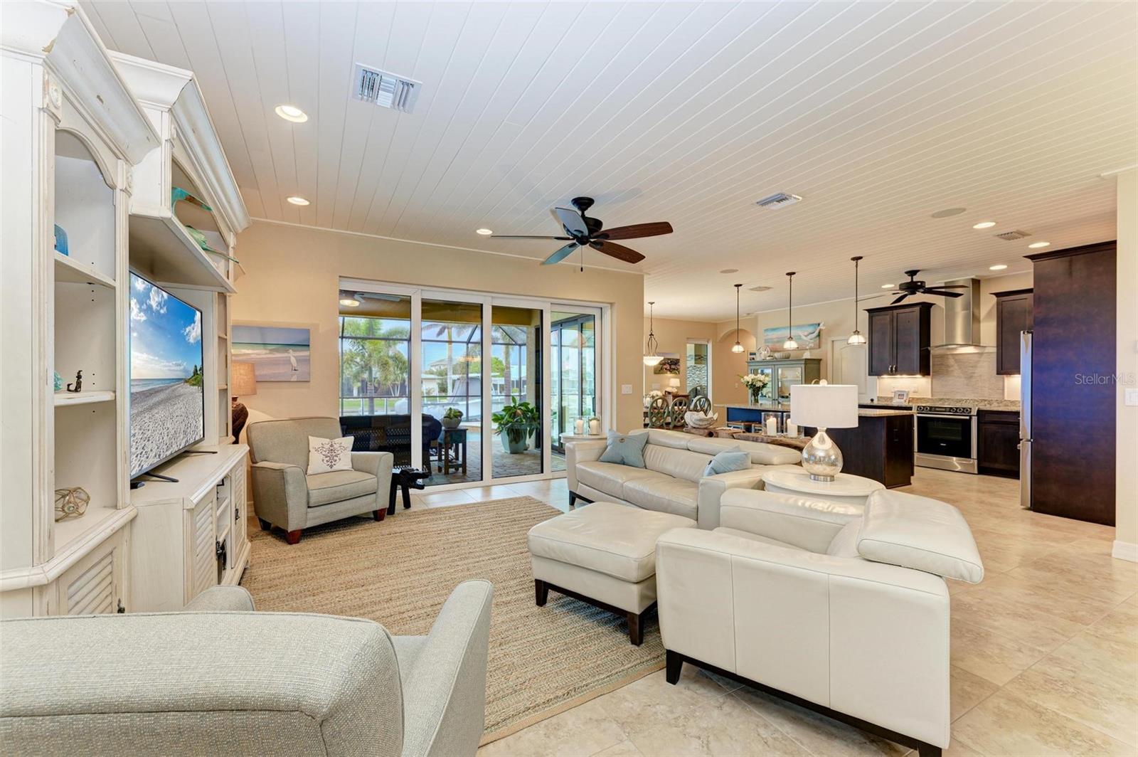 Image 12 of 75 For 2064 El Cerito Court