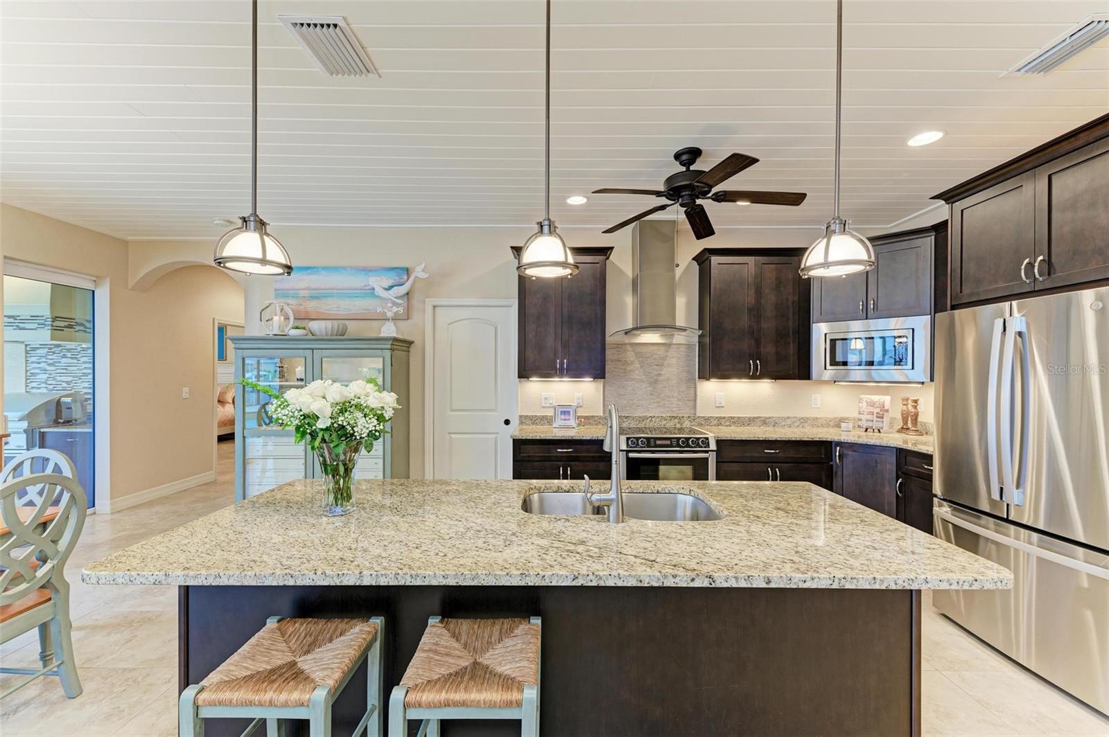 Image 21 of 75 For 2064 El Cerito Court