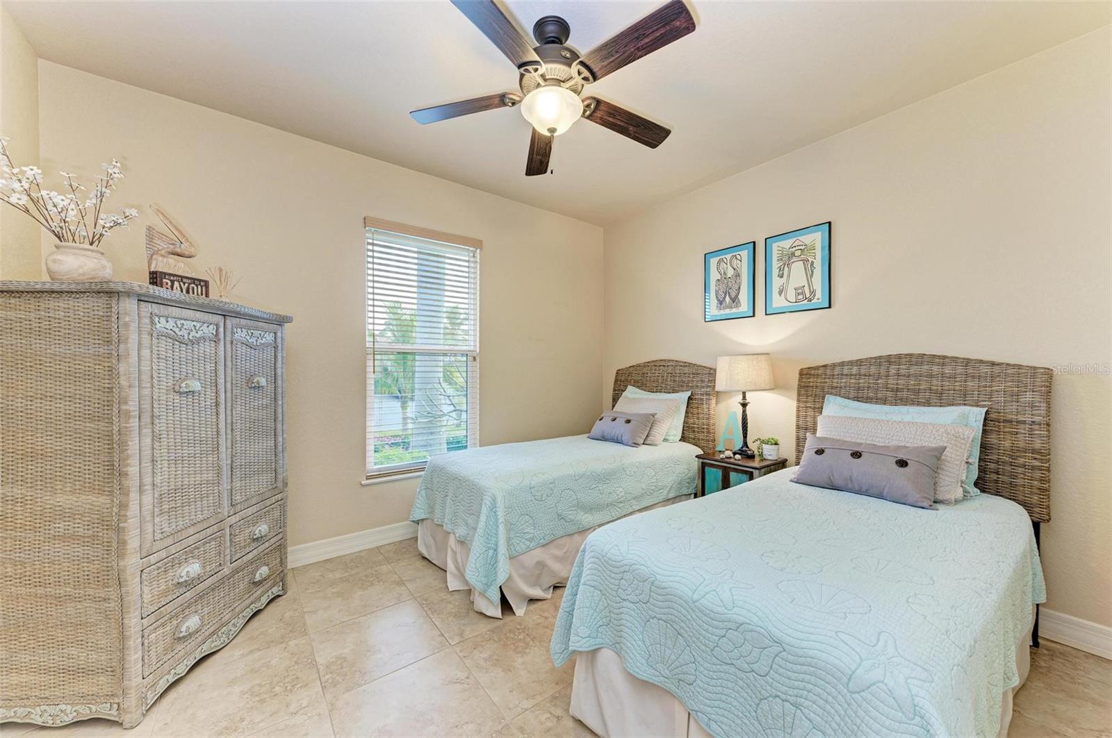 Image 37 of 75 For 2064 El Cerito Court