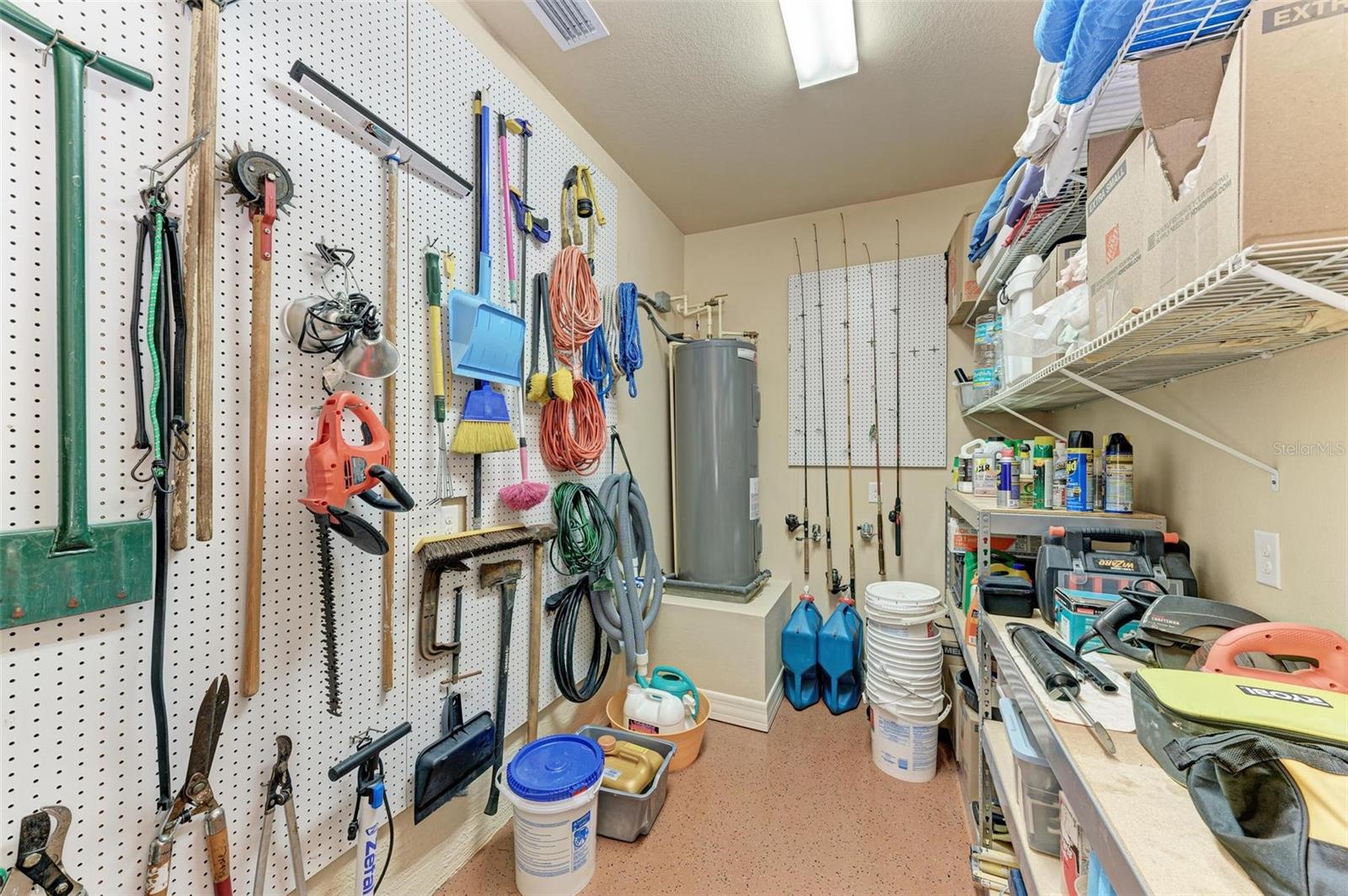 Image 46 of 75 For 2064 El Cerito Court