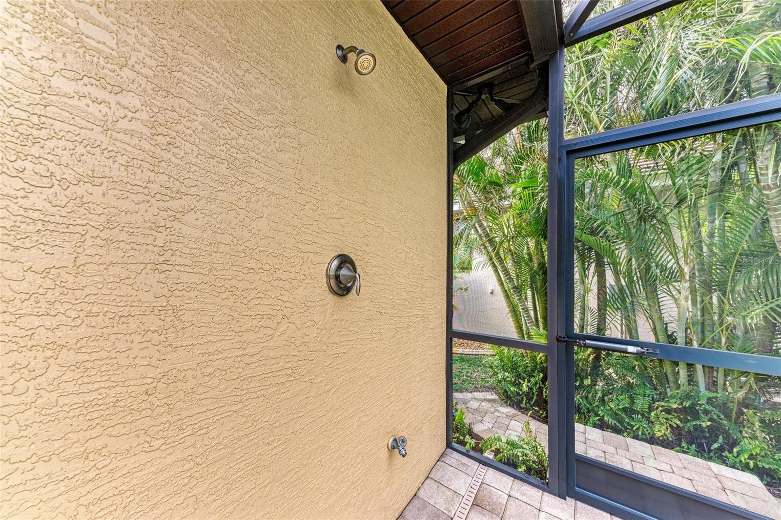 Image 62 of 75 For 2064 El Cerito Court