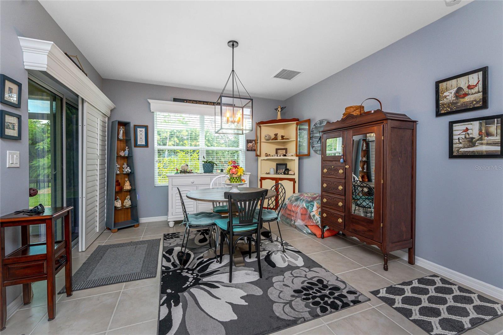 Image 12 of 86 For 25328 Lenox Circle