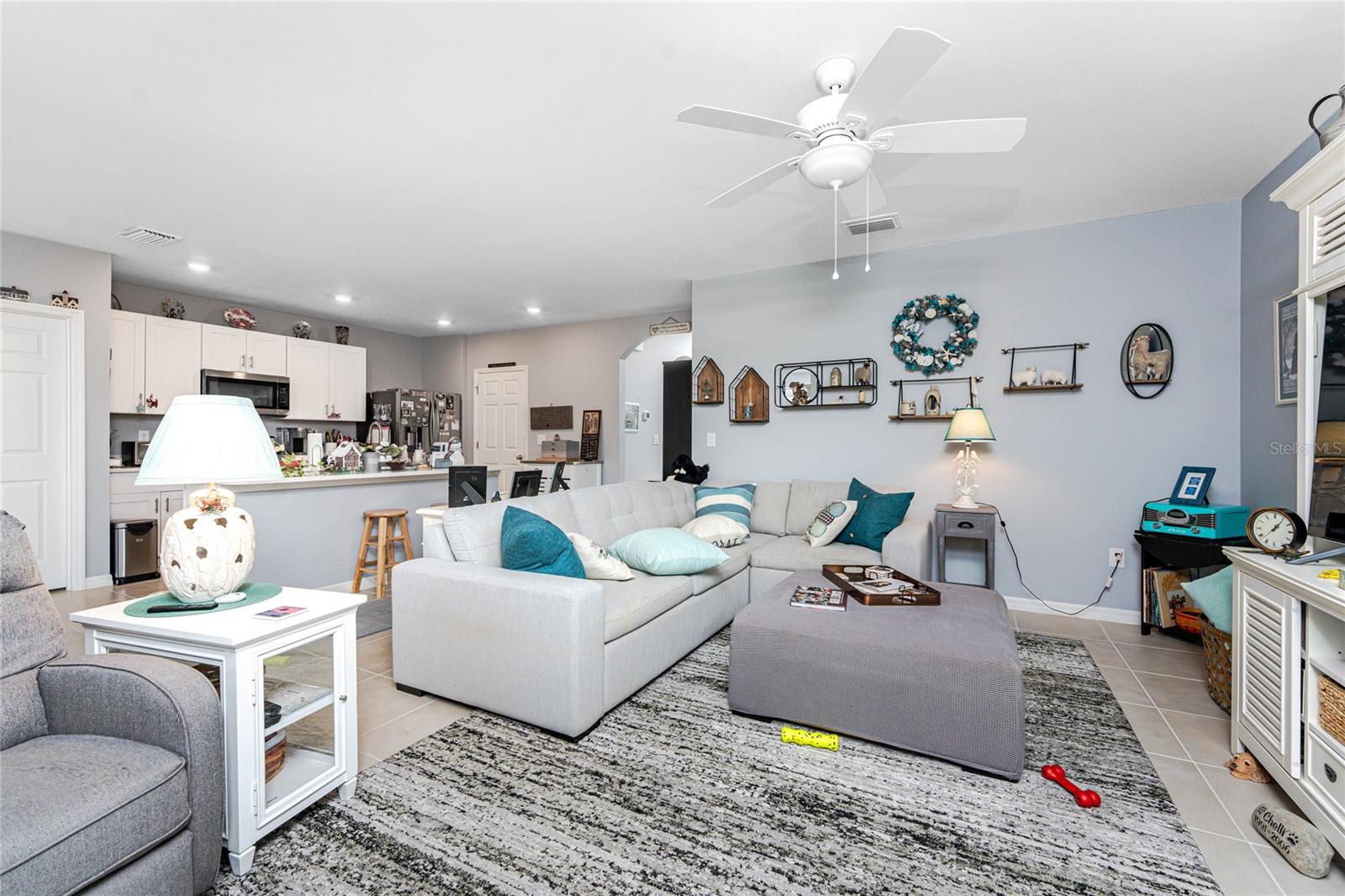 Image 16 of 86 For 25328 Lenox Circle