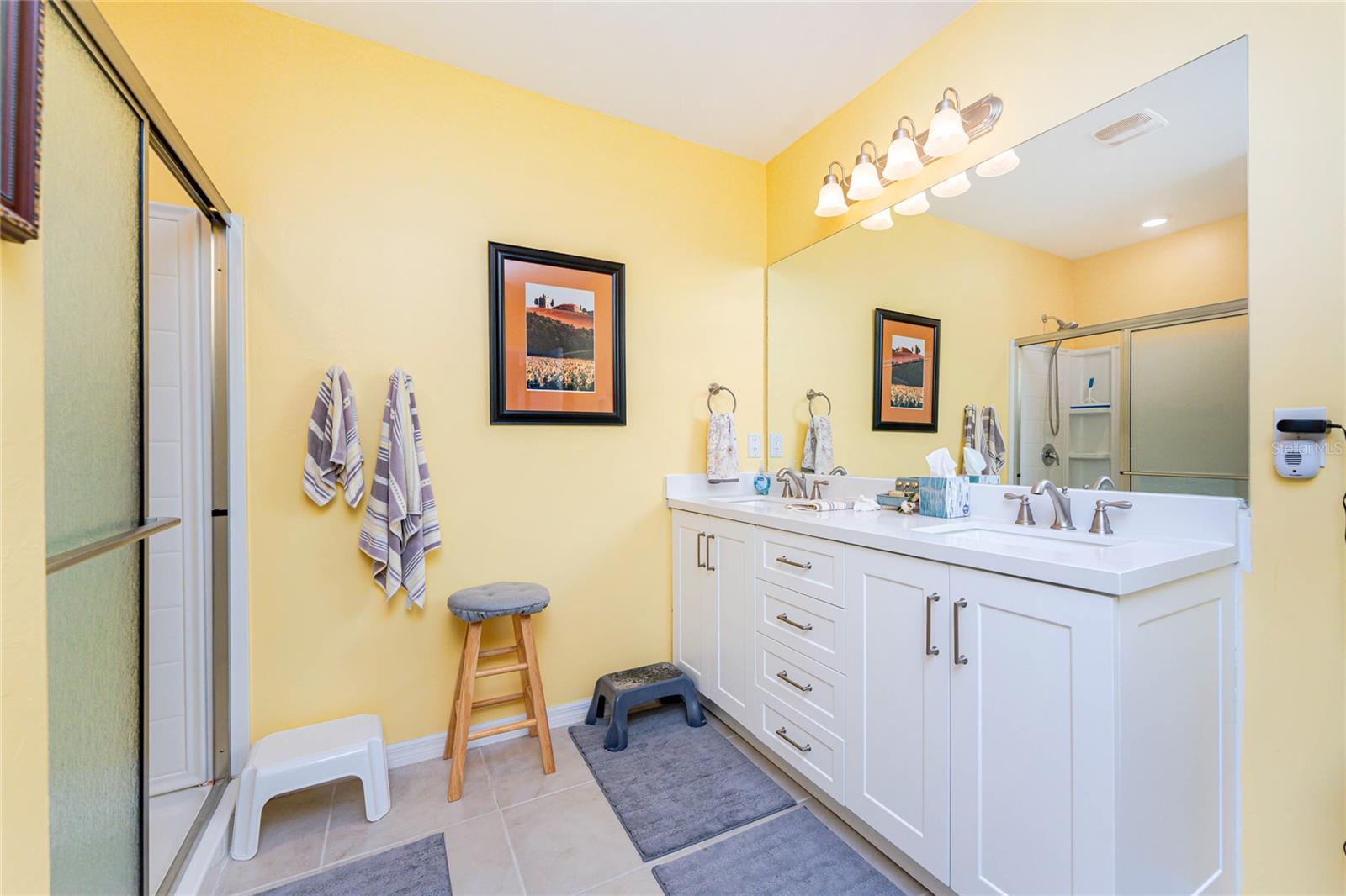 Image 22 of 86 For 25328 Lenox Circle