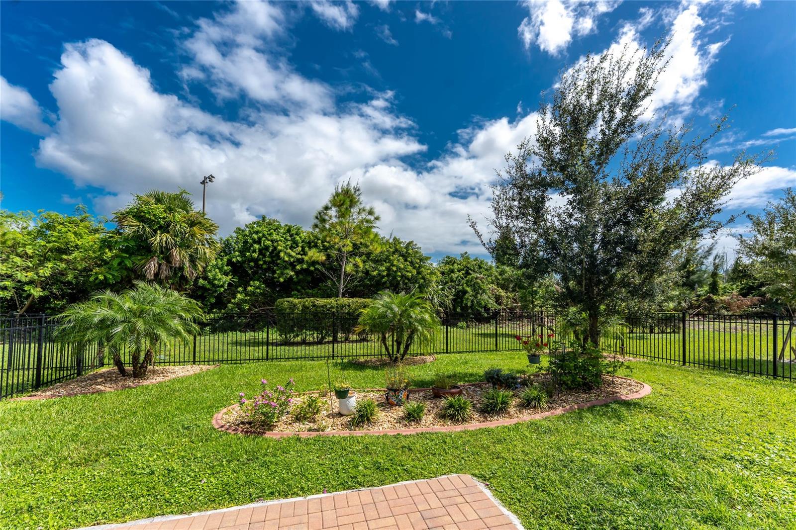 Image 36 of 86 For 25328 Lenox Circle