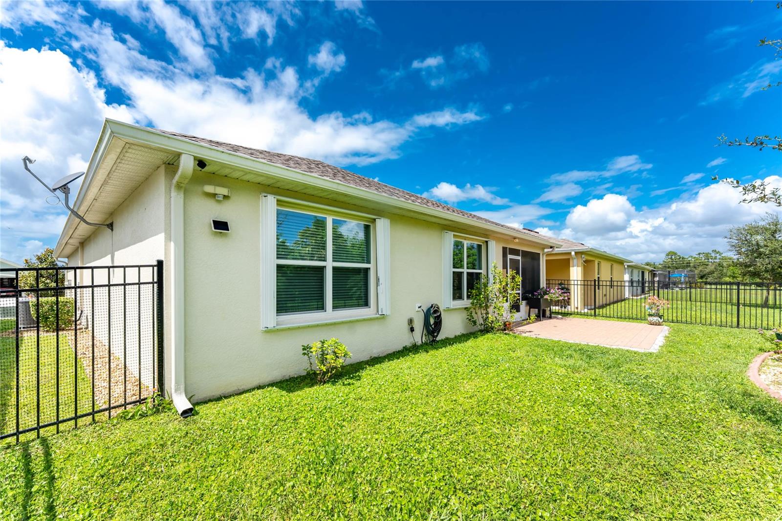 Image 40 of 86 For 25328 Lenox Circle