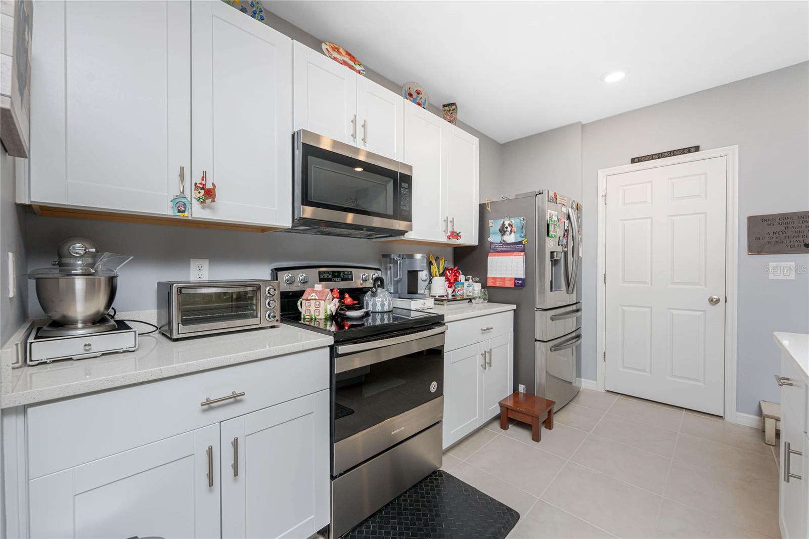 Image 9 of 86 For 25328 Lenox Circle