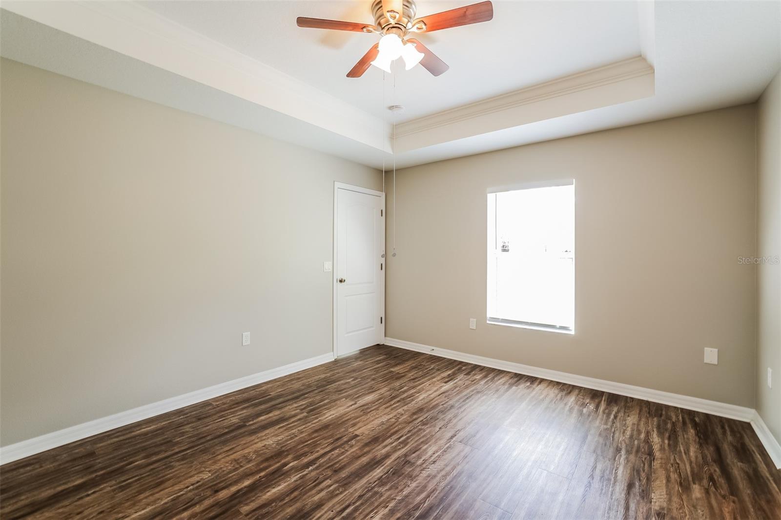 Image 12 of 15 For 2533 Cincinnati Street