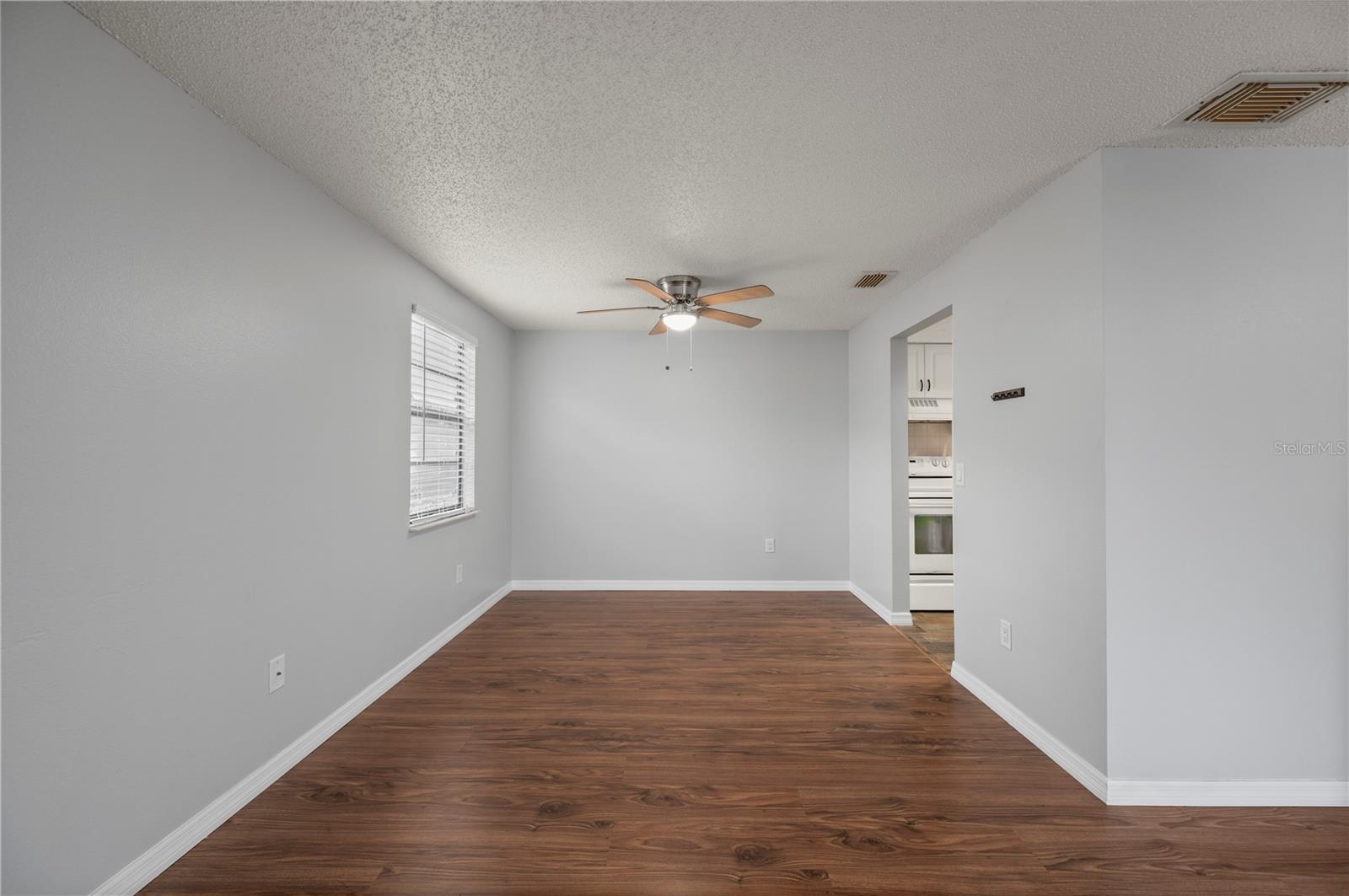 Image 13 of 44 For 4022 Beaver Lane 900h