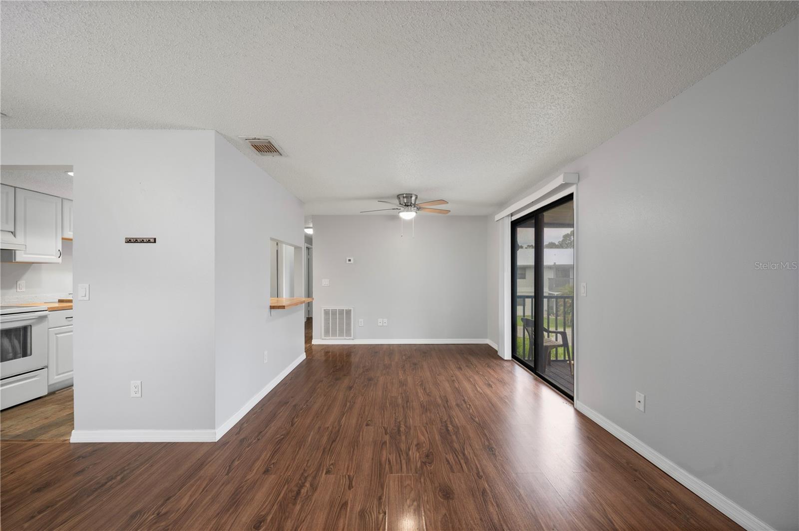 Image 14 of 44 For 4022 Beaver Lane 900h