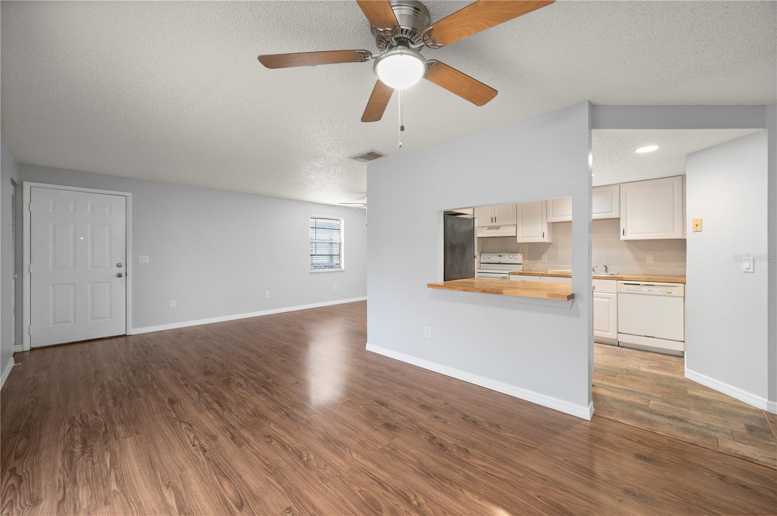 Image 19 of 44 For 4022 Beaver Lane 900h