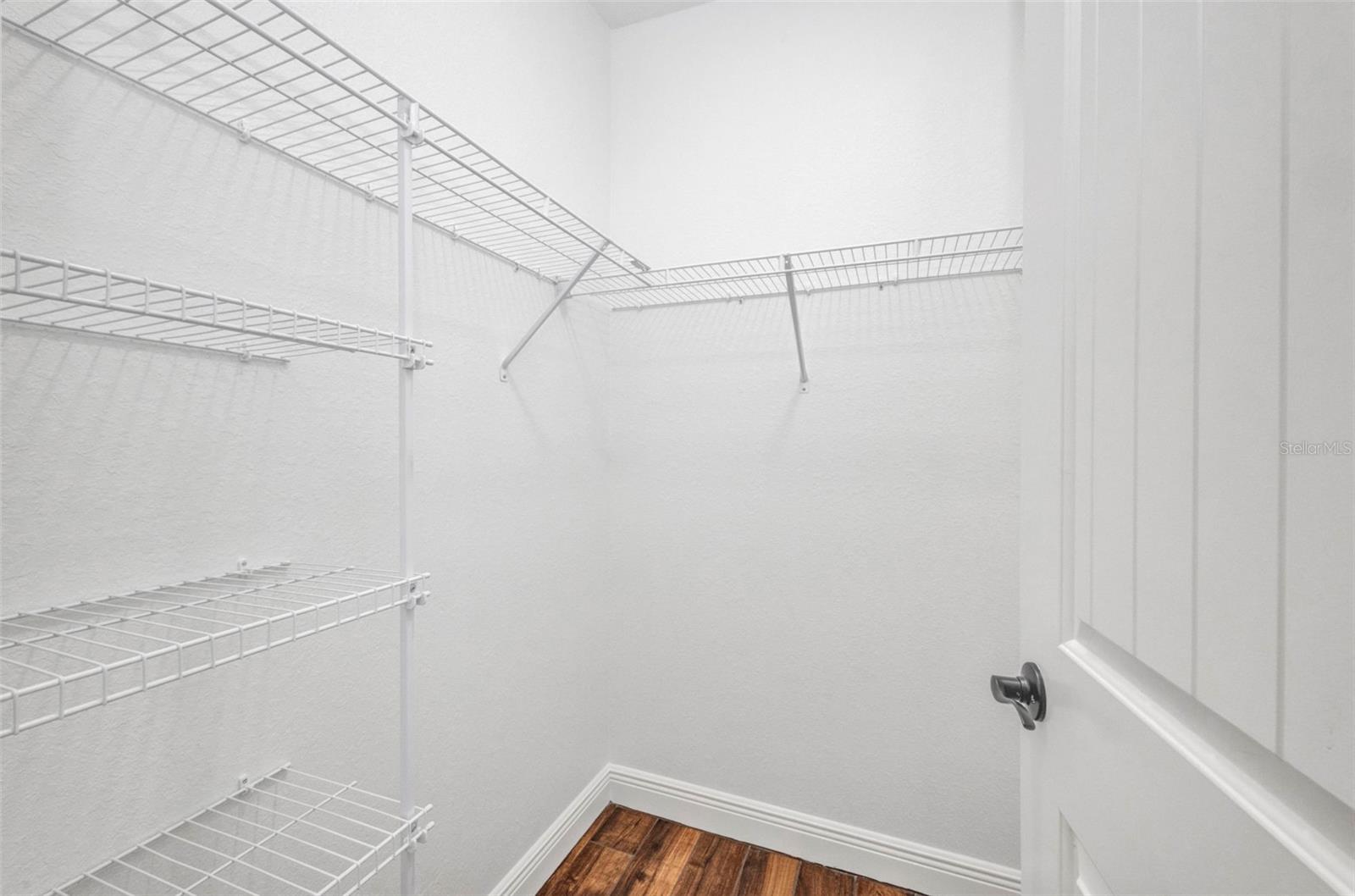 Image 24 of 29 For 409 Carmalita Street 112