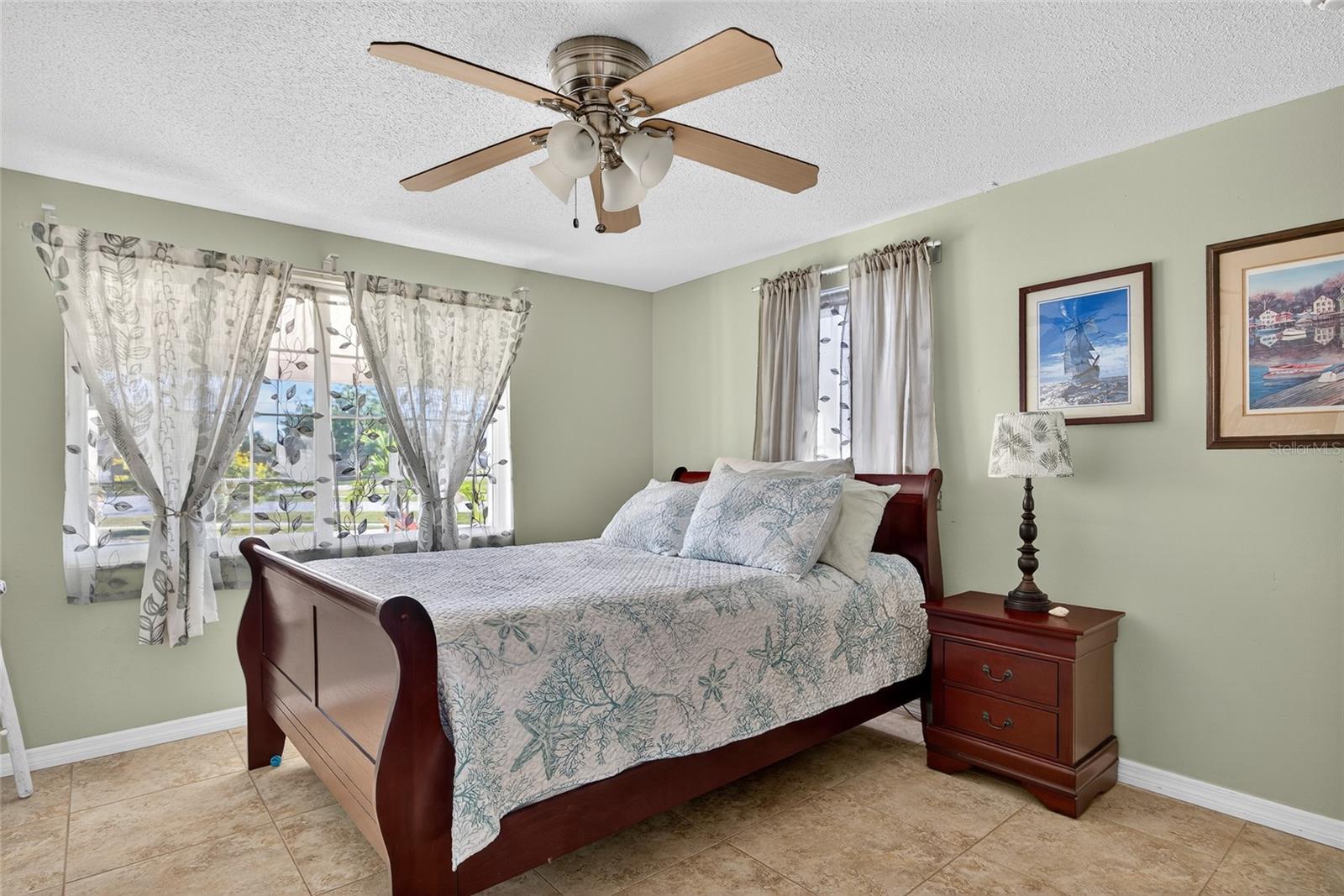 Image 19 of 41 For 4279 Harbor Boulevard