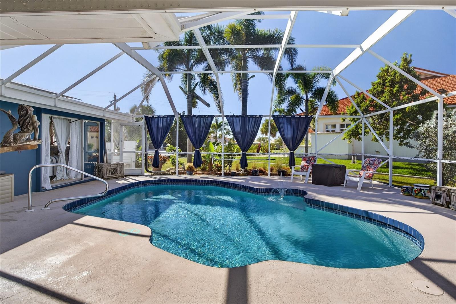 Image 22 of 41 For 4279 Harbor Boulevard