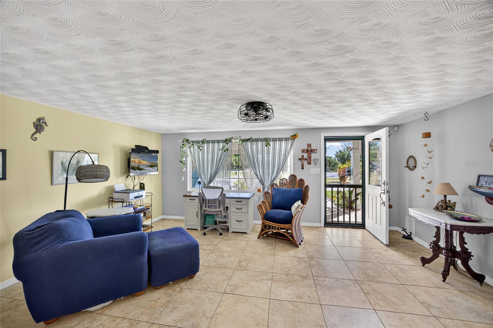 Image 4 of 41 For 4279 Harbor Boulevard