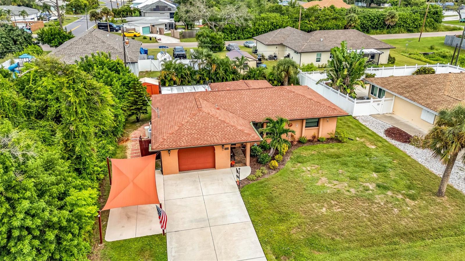 Image 4 of 42 For 960 Porpoise Road