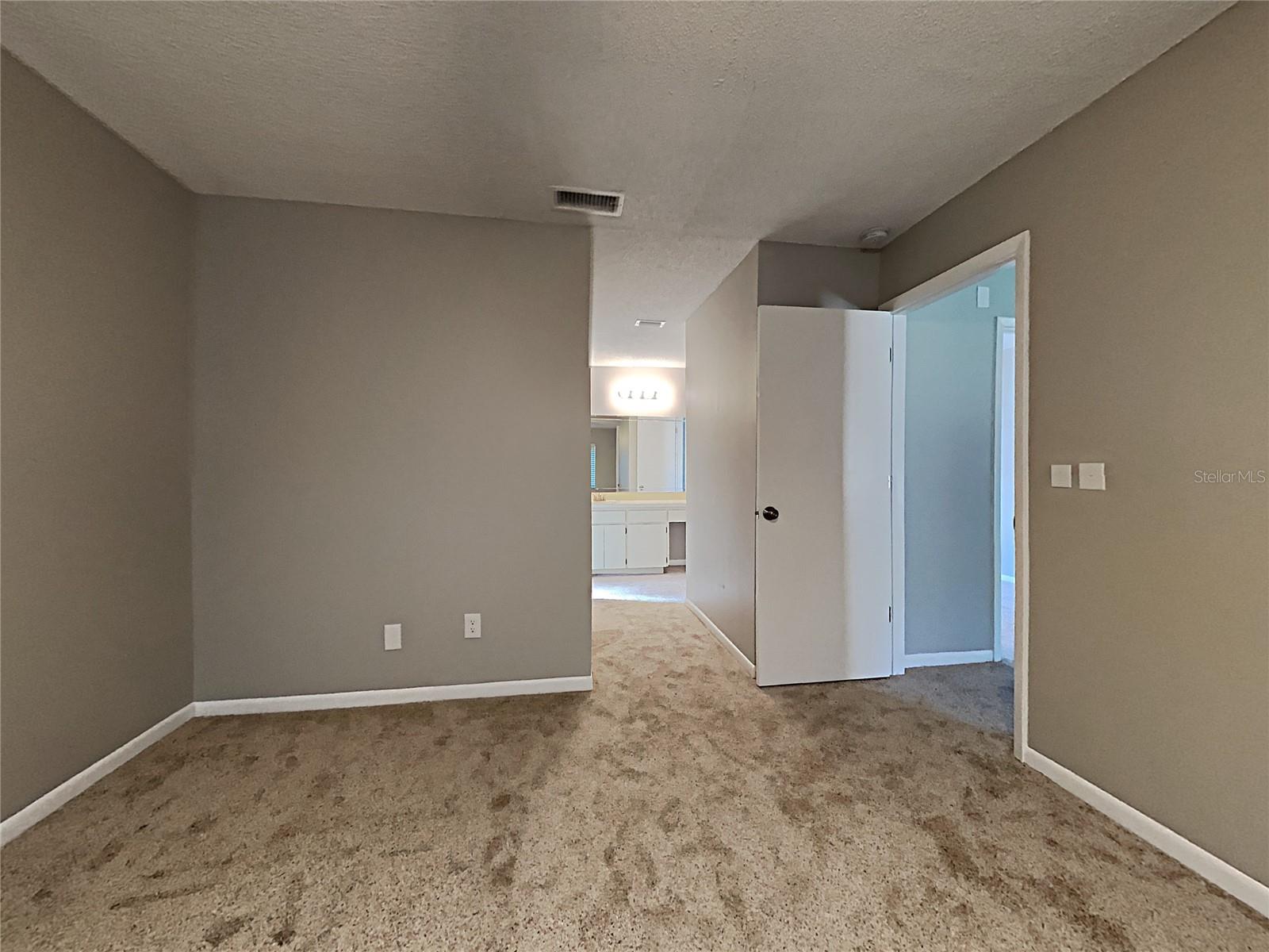 Image 15 of 19 For 3410 King Richard Court