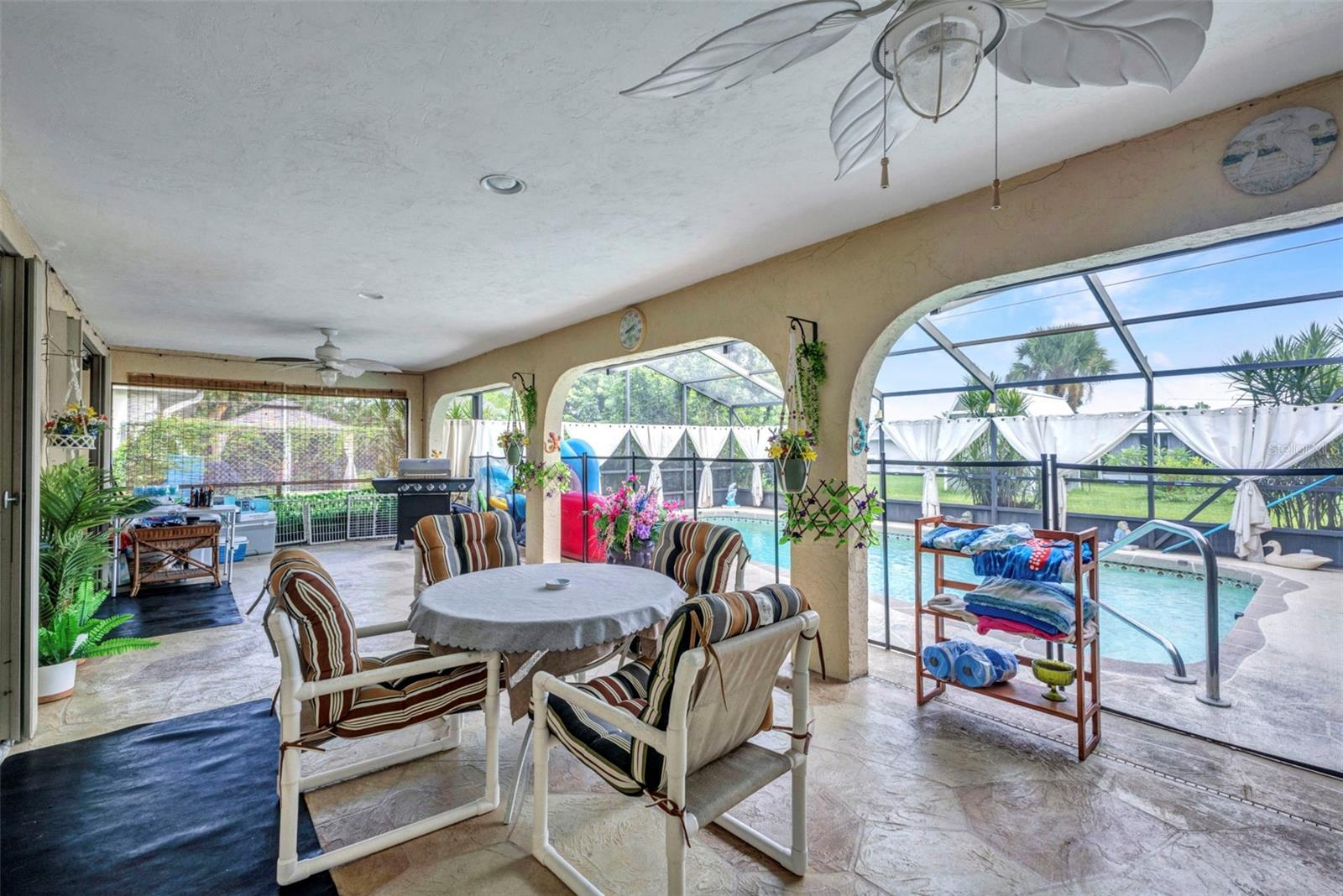 Image 14 of 36 For 124 Bedford Drive Ne