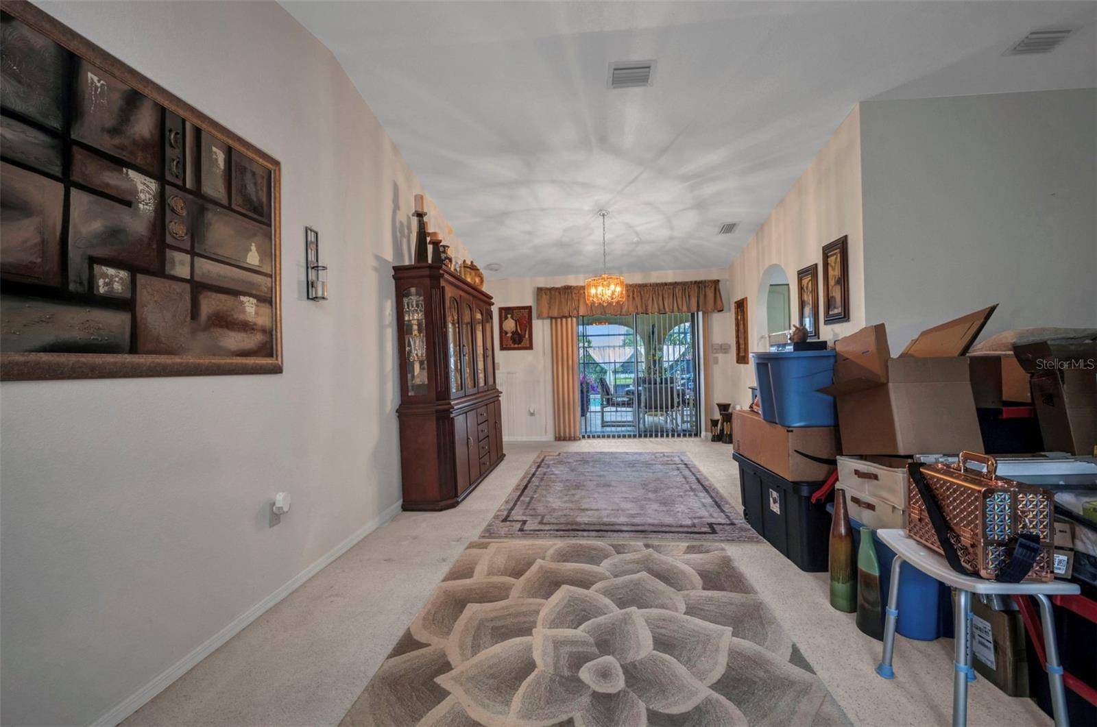 Image 17 of 36 For 124 Bedford Drive Ne