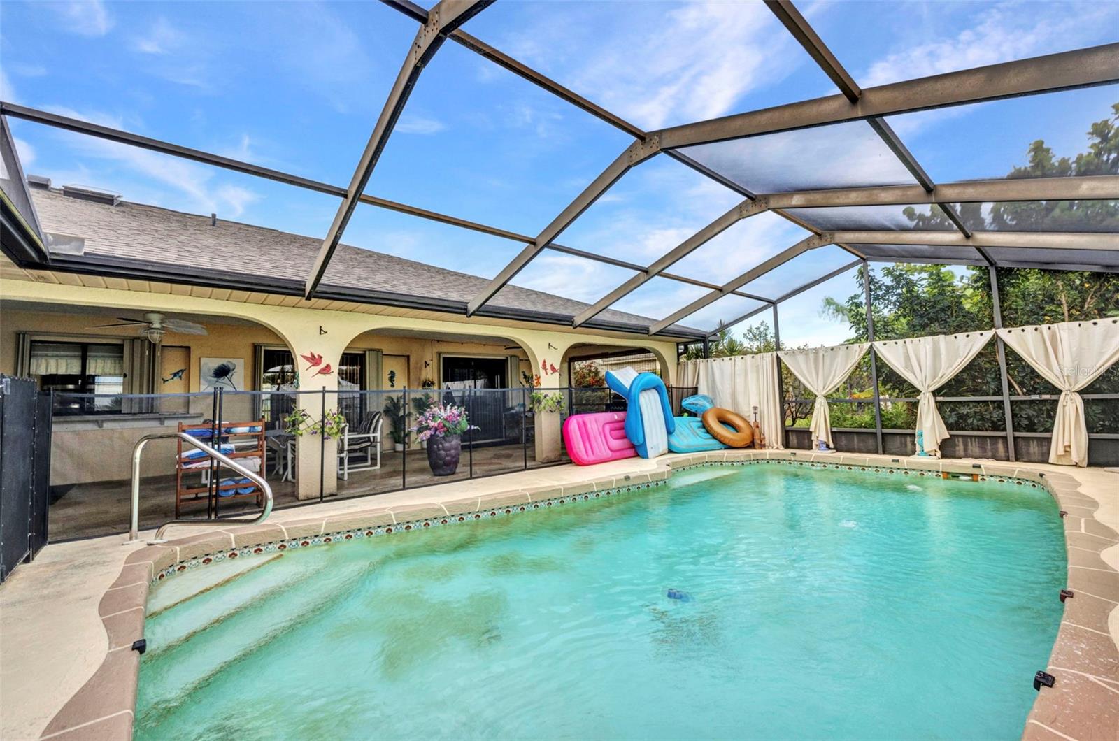 Image 31 of 36 For 124 Bedford Drive Ne