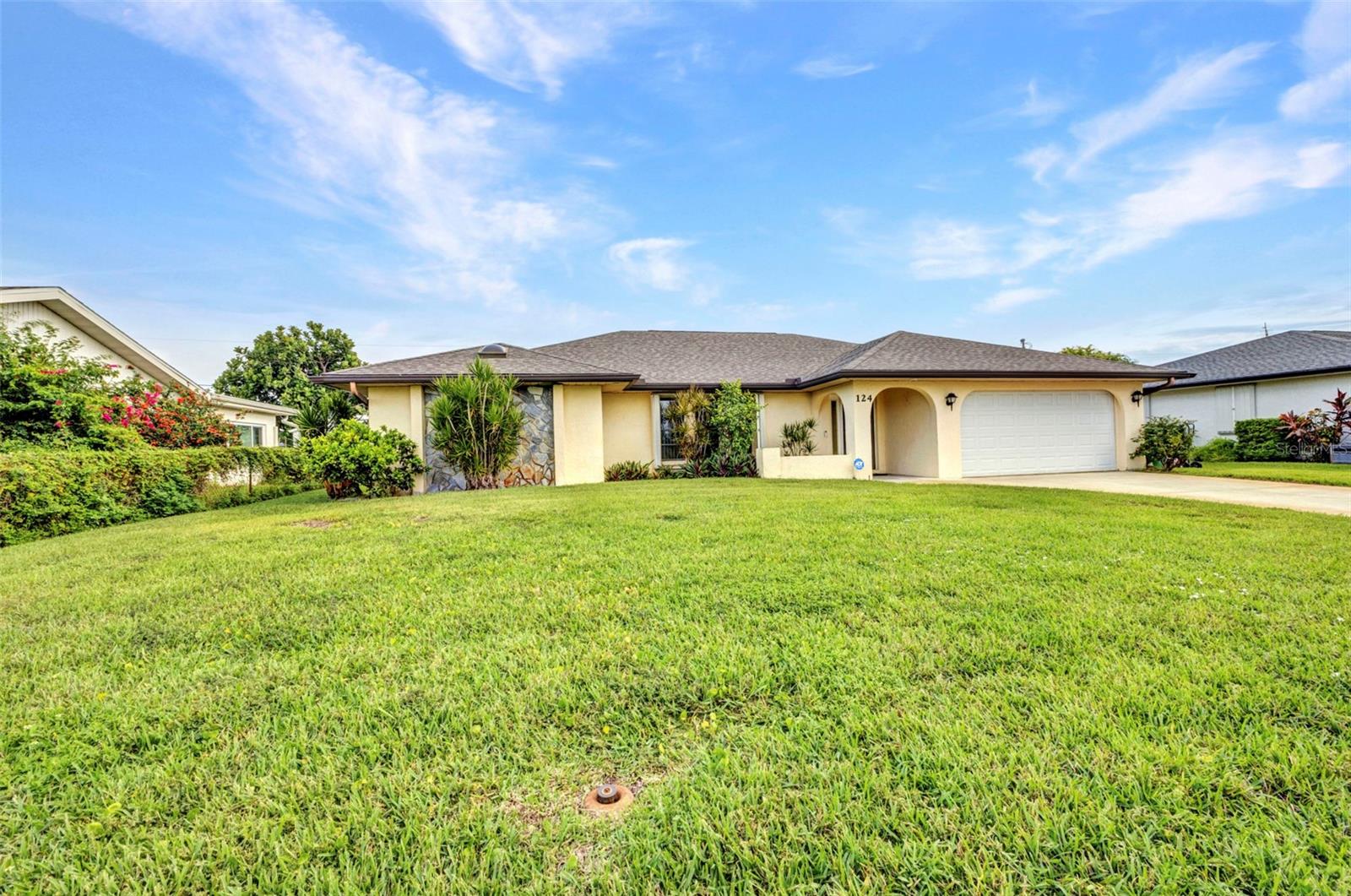 Image 4 of 36 For 124 Bedford Drive Ne